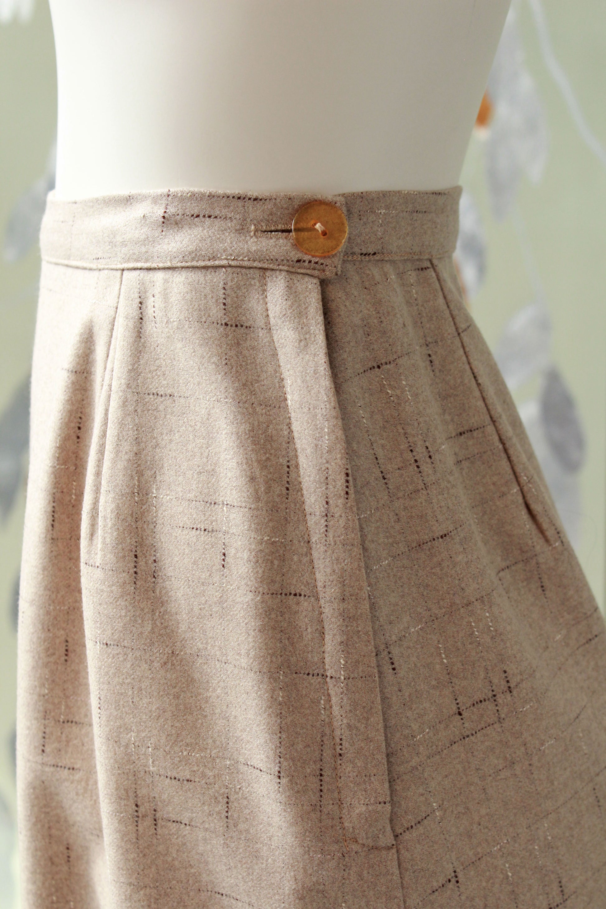 Vintage 1950s Cream Wool Fitted Skirt Suit Set, XS