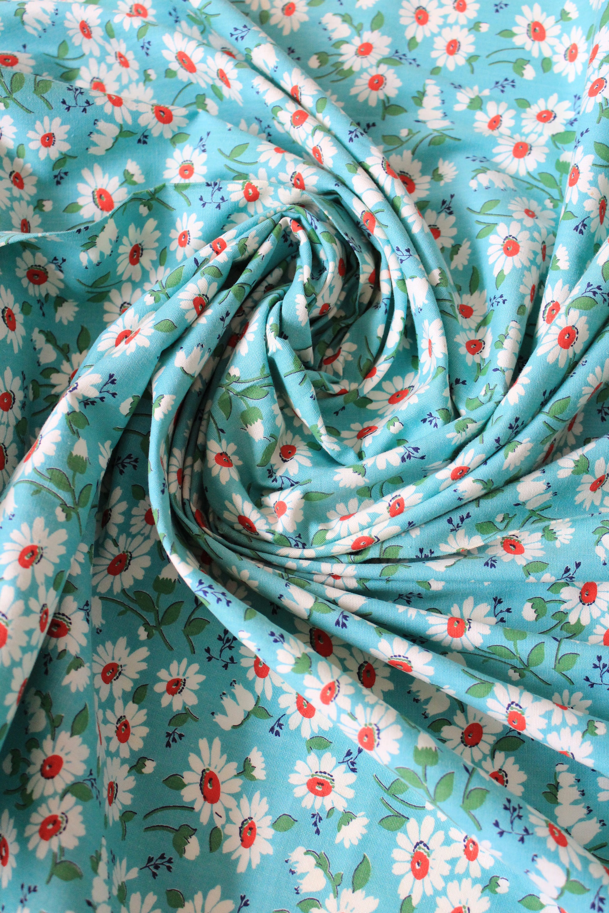 1950s Teal With White And Red Flowers Cotton Sewing Fabric, 4.5 Yards