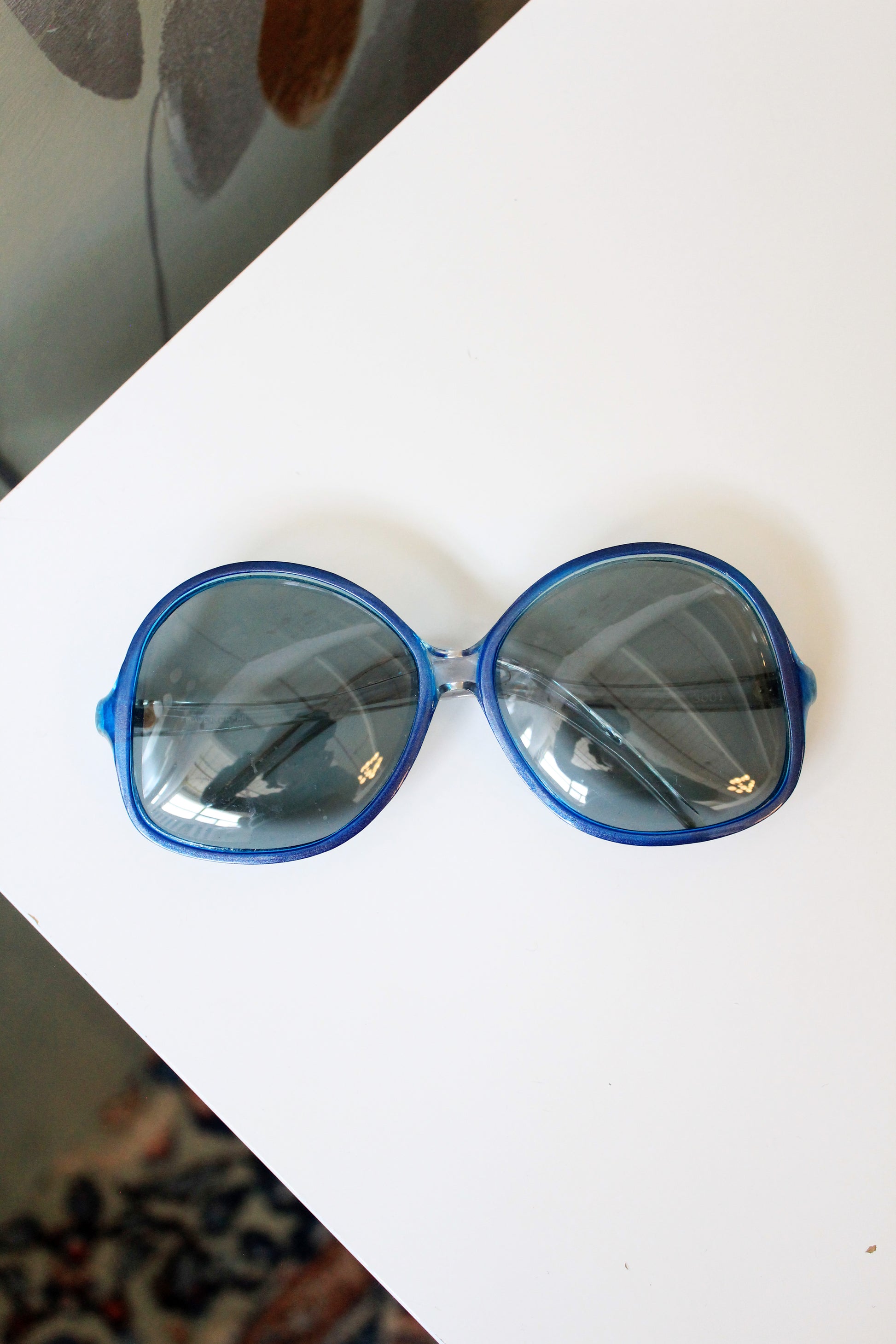 1960s Large Circle Royal Blue Sunglasses 