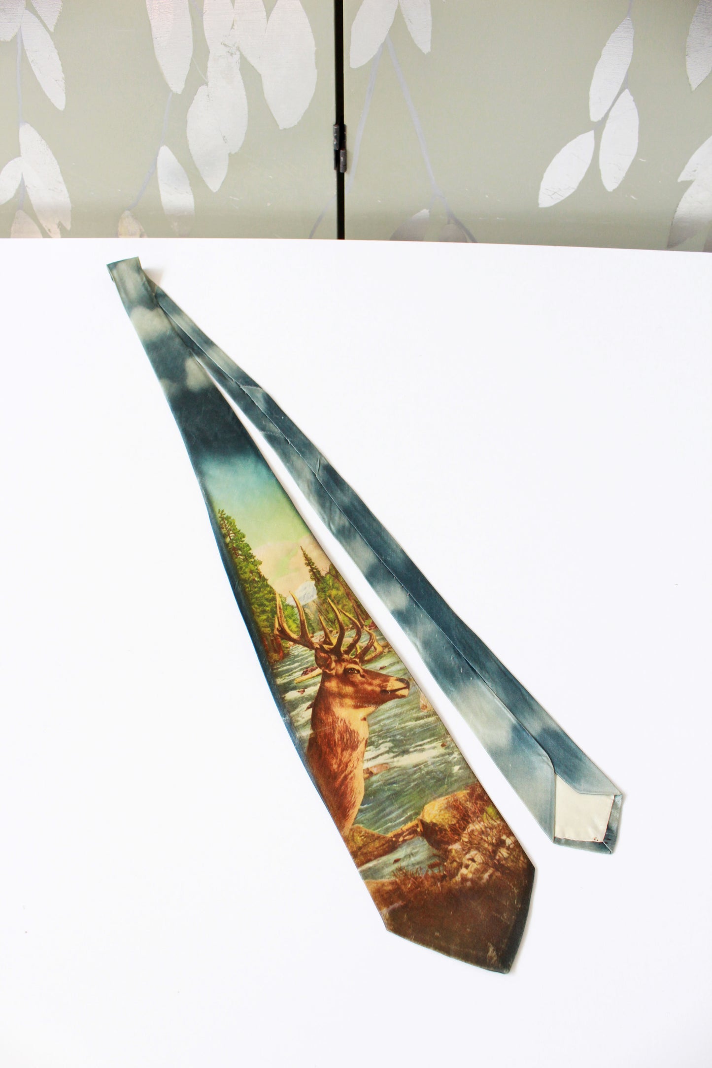 Vintage 1950s Photo Print Tie With Orange Deer, Rayon Mid Century