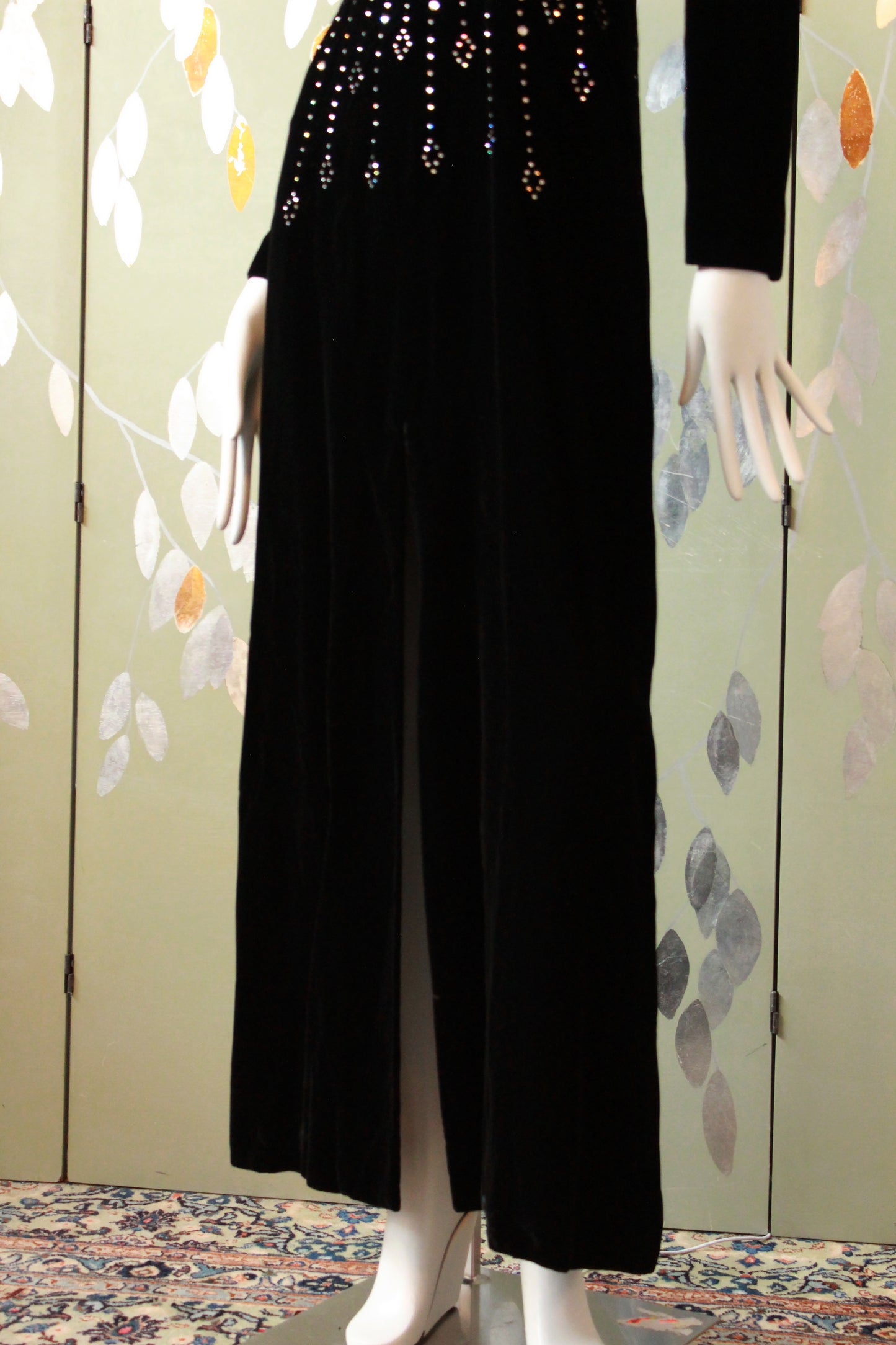 Vintage 1990s Oscar De La Renta Black Velvet Bedazzled Long Sleeve Evening  Dress, S/M