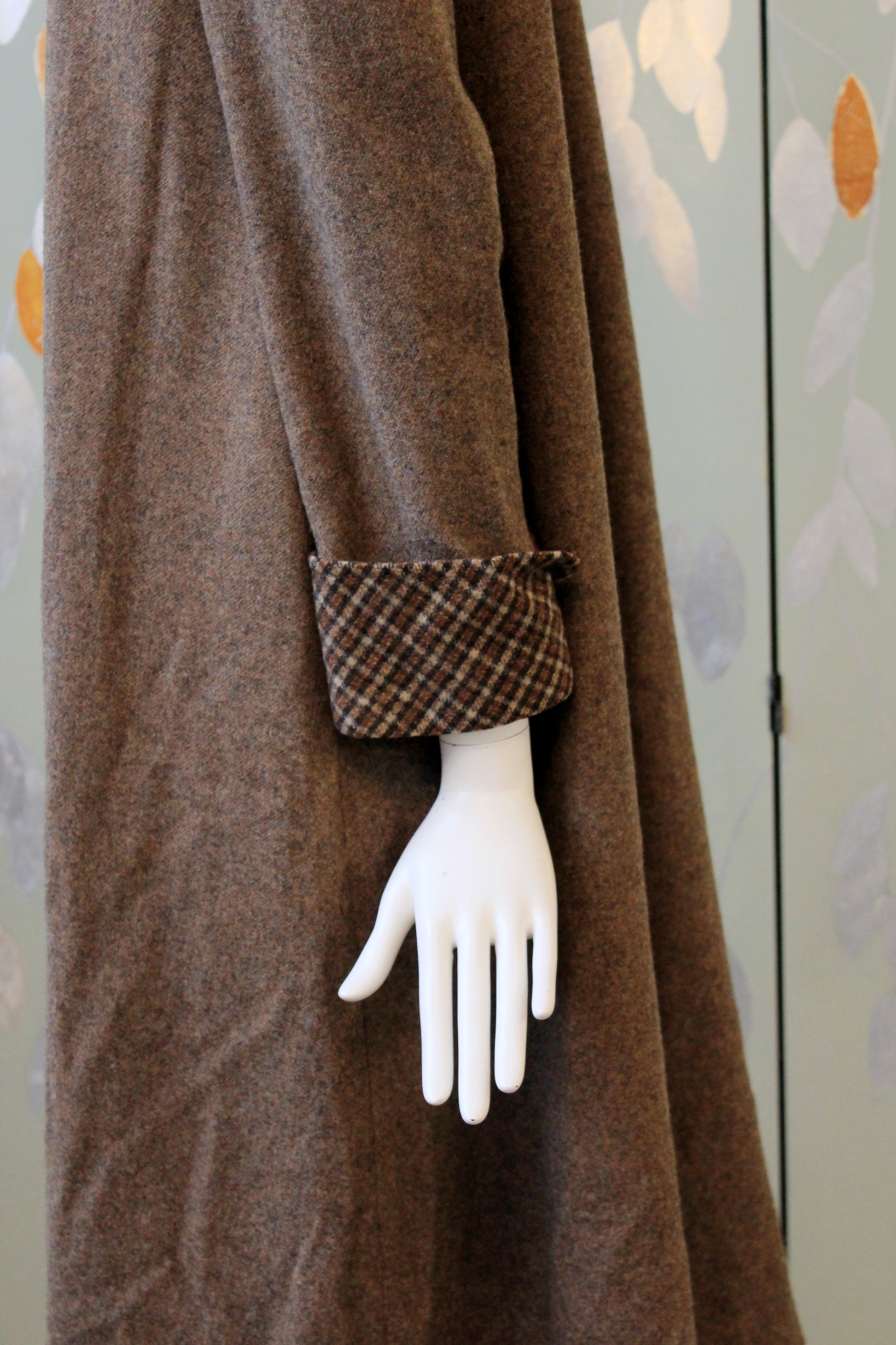 1980s Junior Brown Wool Puff Sleeve Plaid Peter Pan Collar Coat, XS