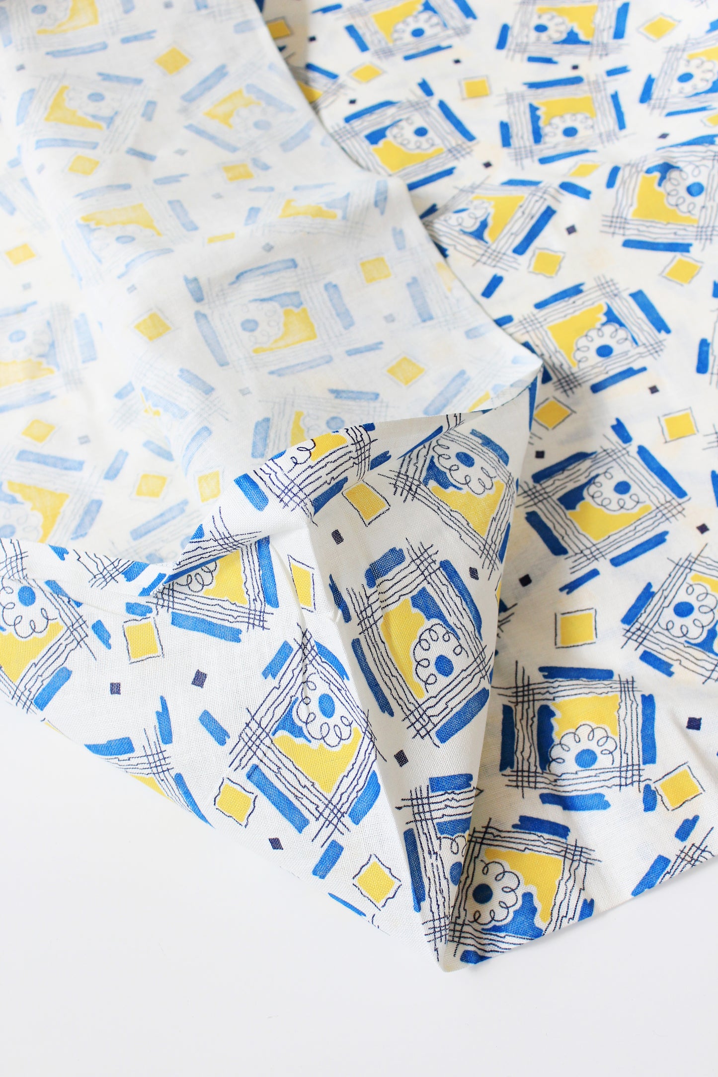 1940s Blue And Yellow Flower In The Window Feedsack, Vintage Summer Sewing/Quilting Fabric