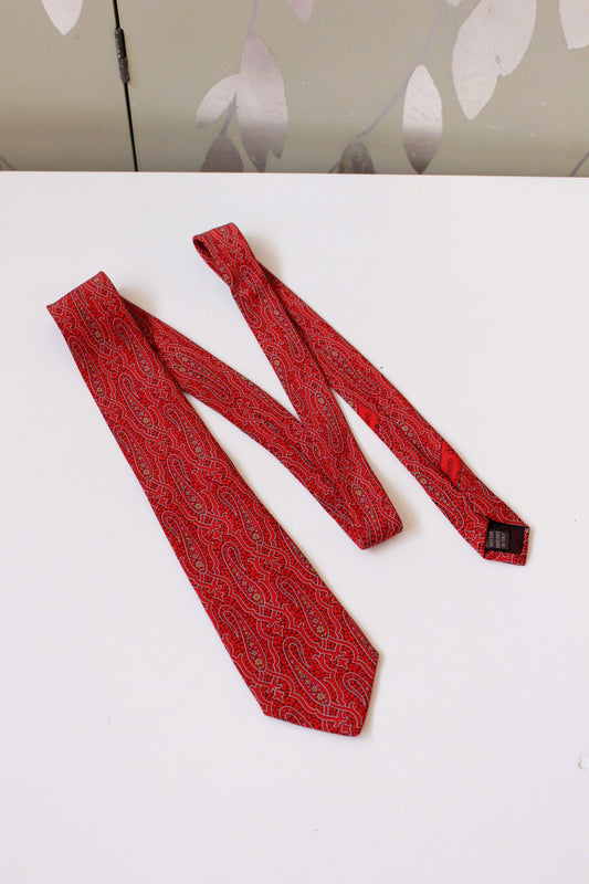 1990s Valentino Red Paisley Designer Silk Tie