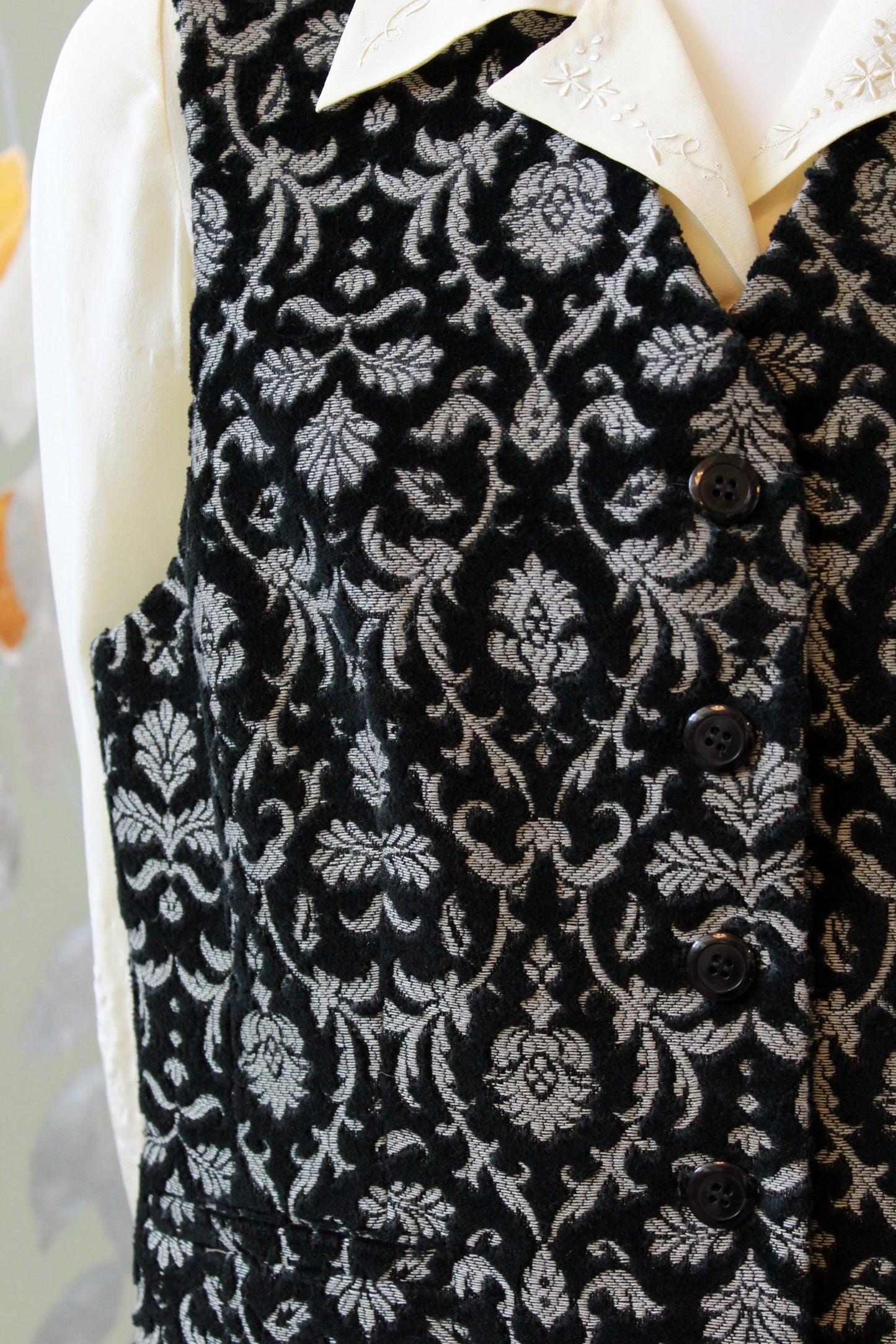 2000s Jones New York Black Vest With Damask Print 
