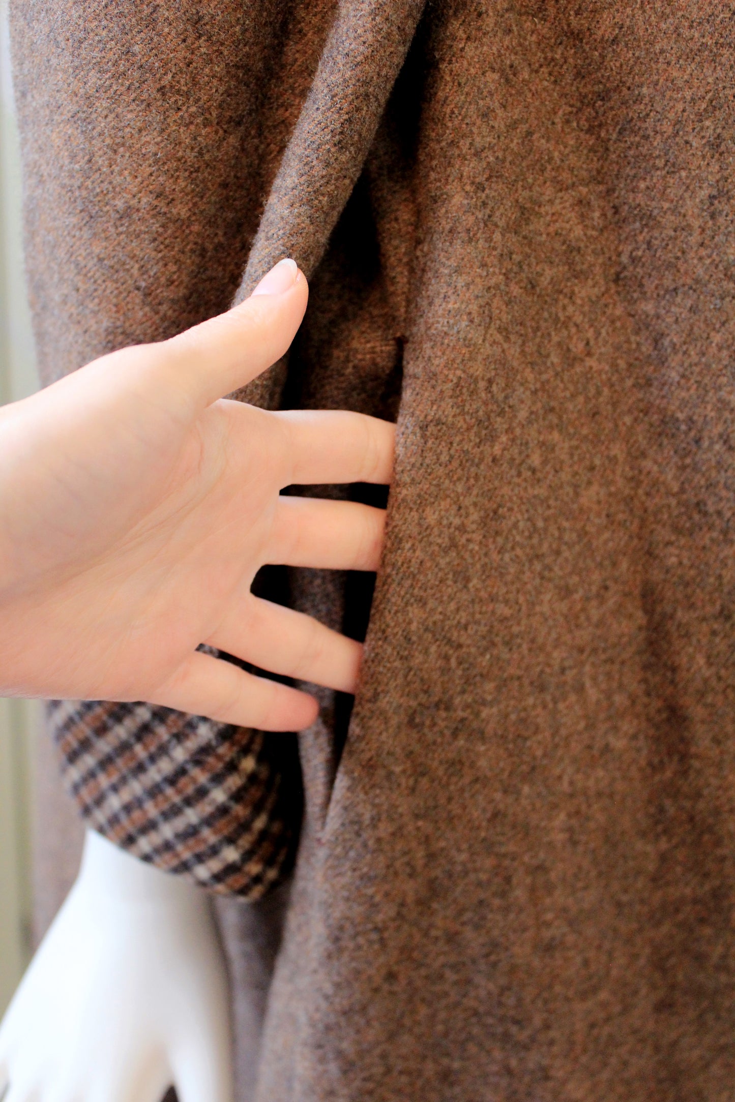 1980s Junior Brown Wool Puff Sleeve Plaid Peter Pan Collar Coat, XS