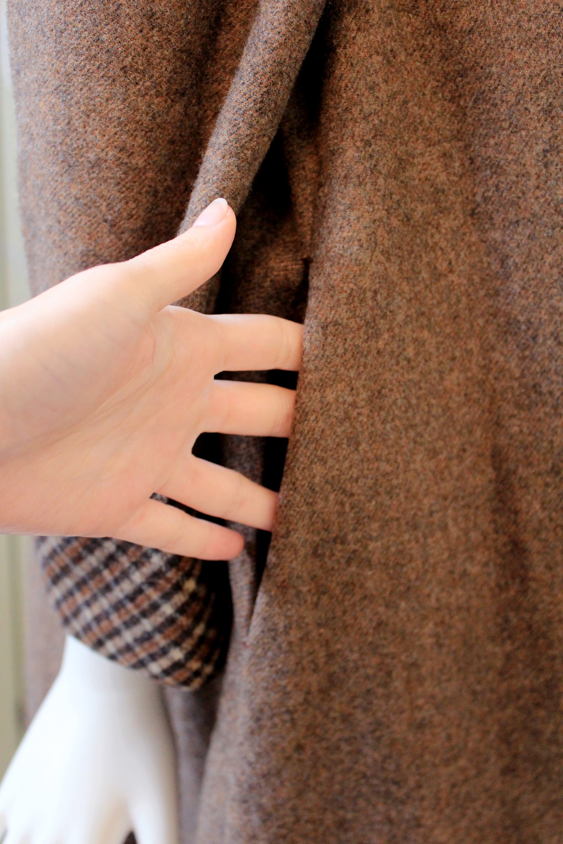 1980s Junior Brown Wool Puff Sleeve Plaid Peter Pan Collar Coat, XS