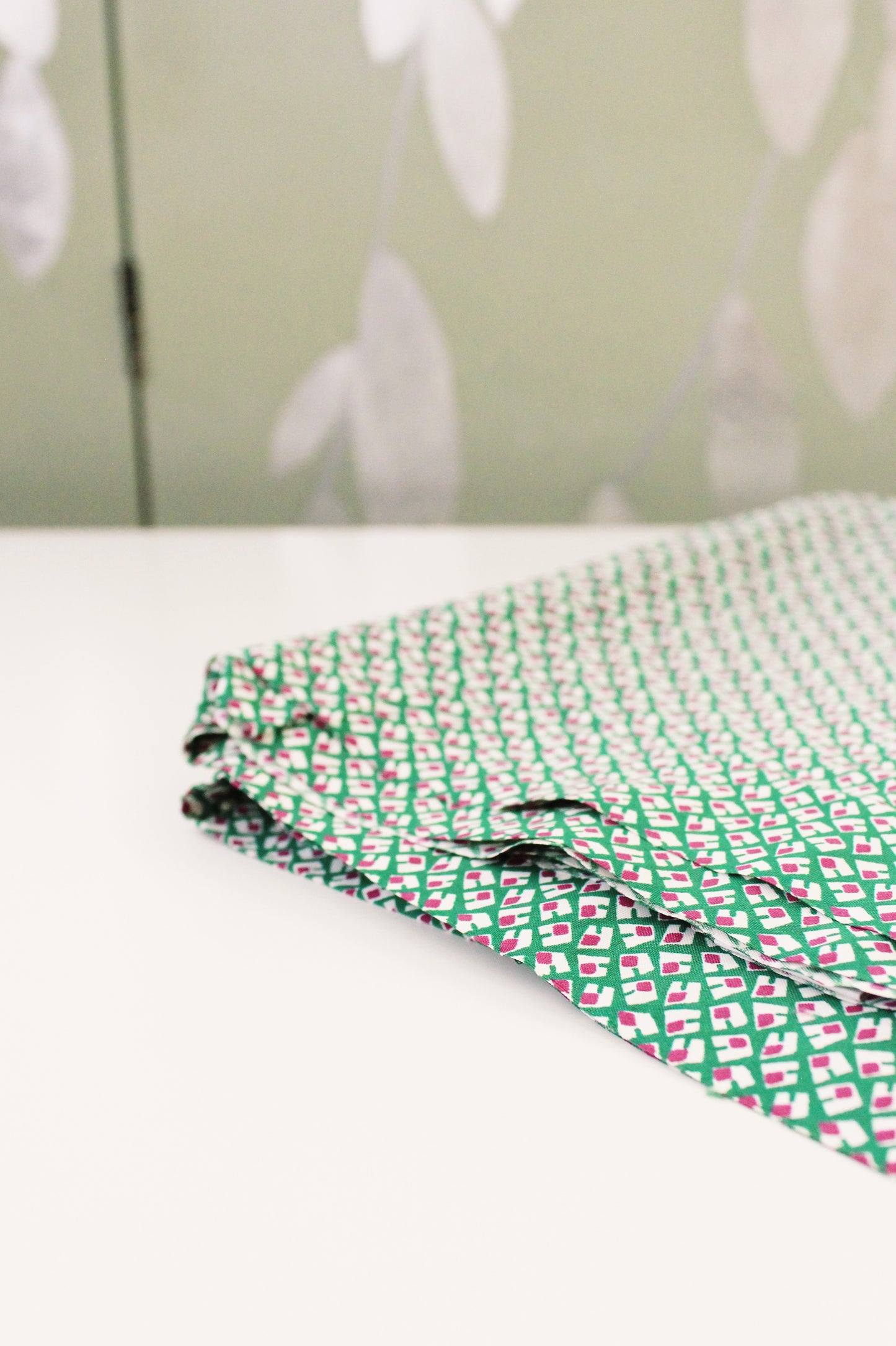 1940s Green And Purple Asymmetrical Print Rayon Sewing Fabric, 4 Yards