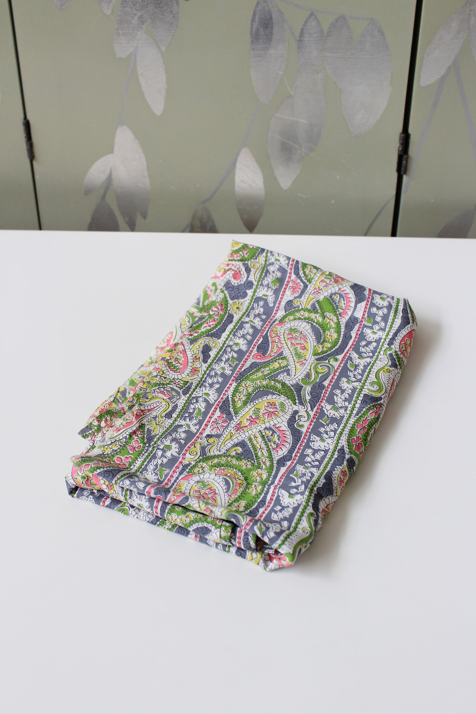 1940s Pastel Coloured Paisley Print Rayon Sewing Fabric, 5 Yards