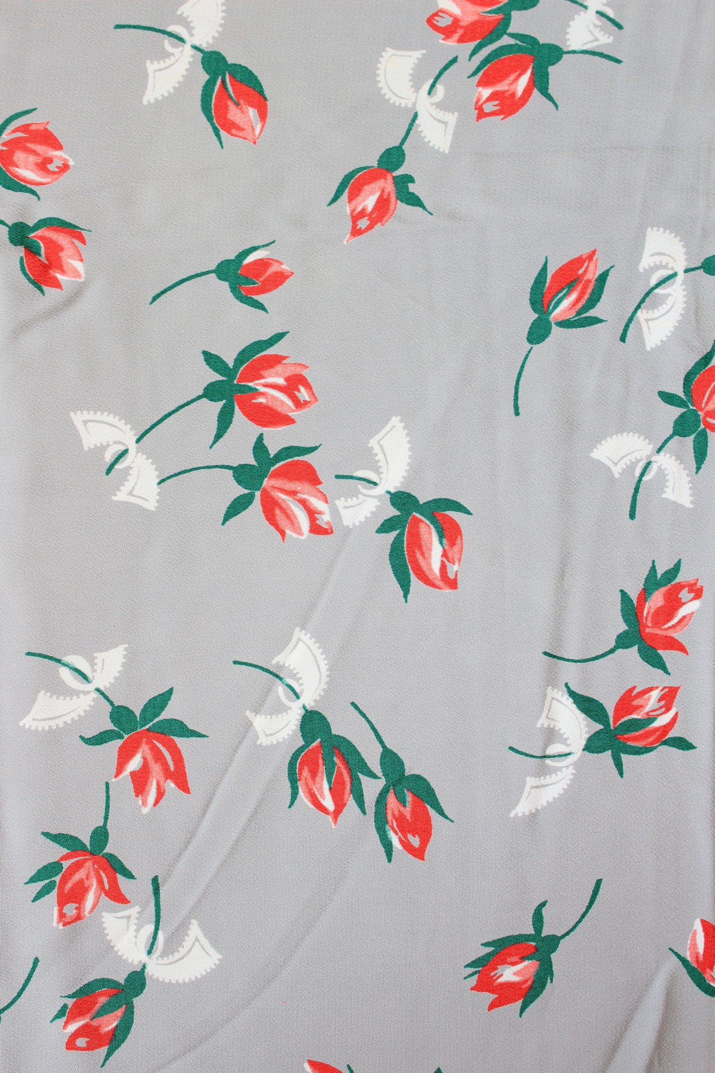 1940s Coral Tulips On Grey Rayon Summer Sewing Fabric, 2.8 Yards