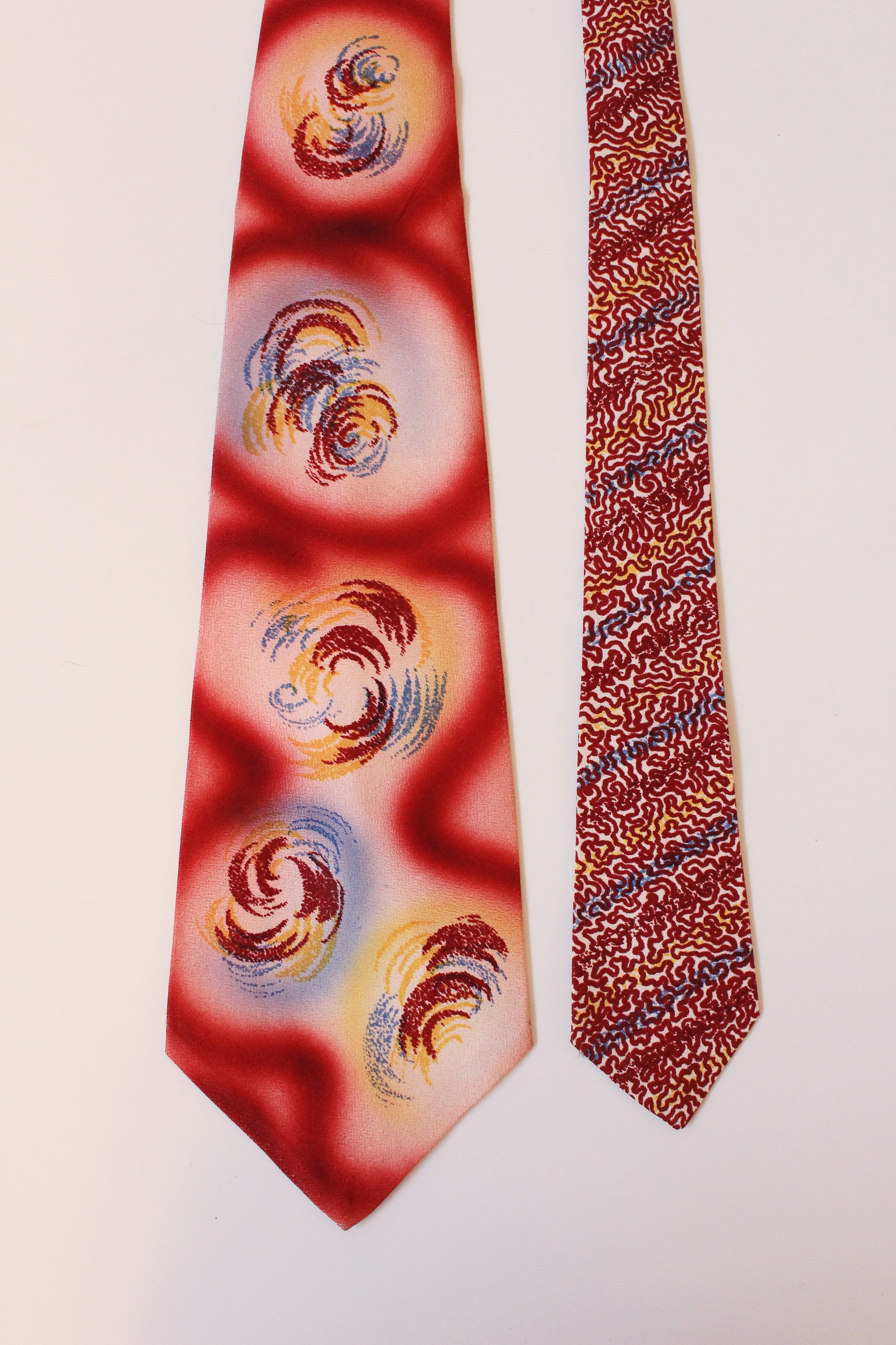 Vintage 1940s Maroon And Yellow Circle Swirl Hand Painted Tie