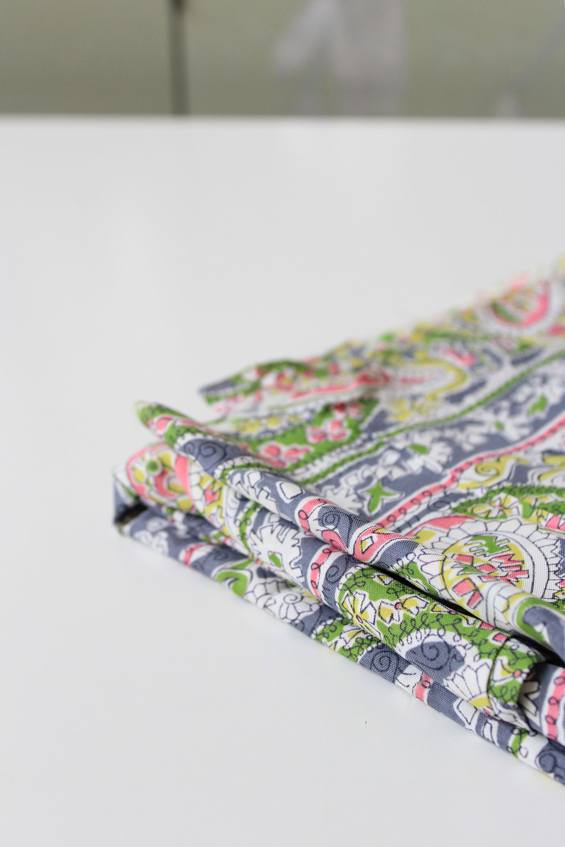 1940s Pastel Coloured Paisley Print Rayon Sewing Fabric, 5 Yards