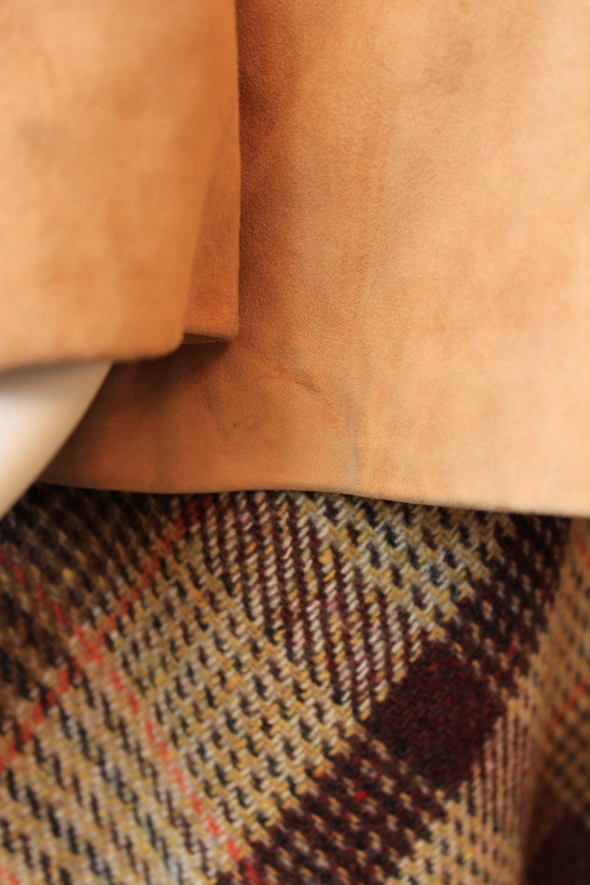 1980s Tan Suede Jacket With pleated Shoulders And Tie Belt, Medium