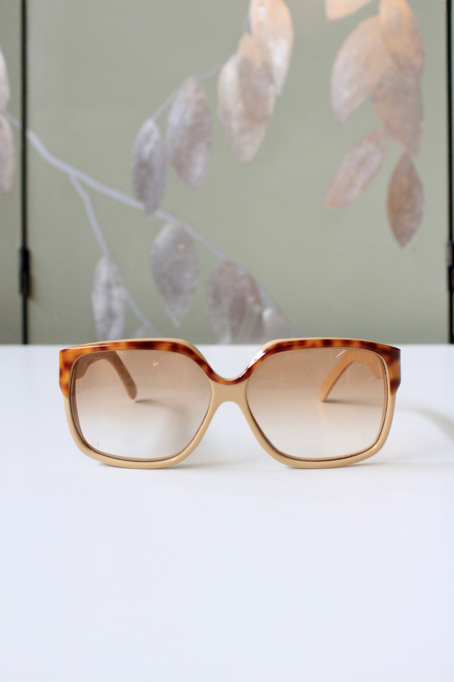 1980s Celinè Tortoise Shell and Beige Designer Sunglasses 