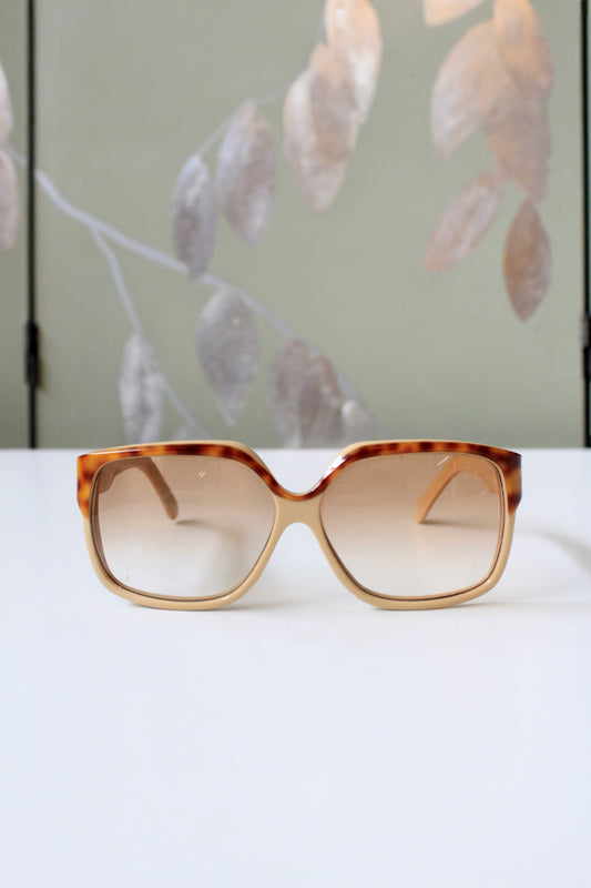 1980s Celinè Tortoise Shell and Beige Designer Sunglasses 