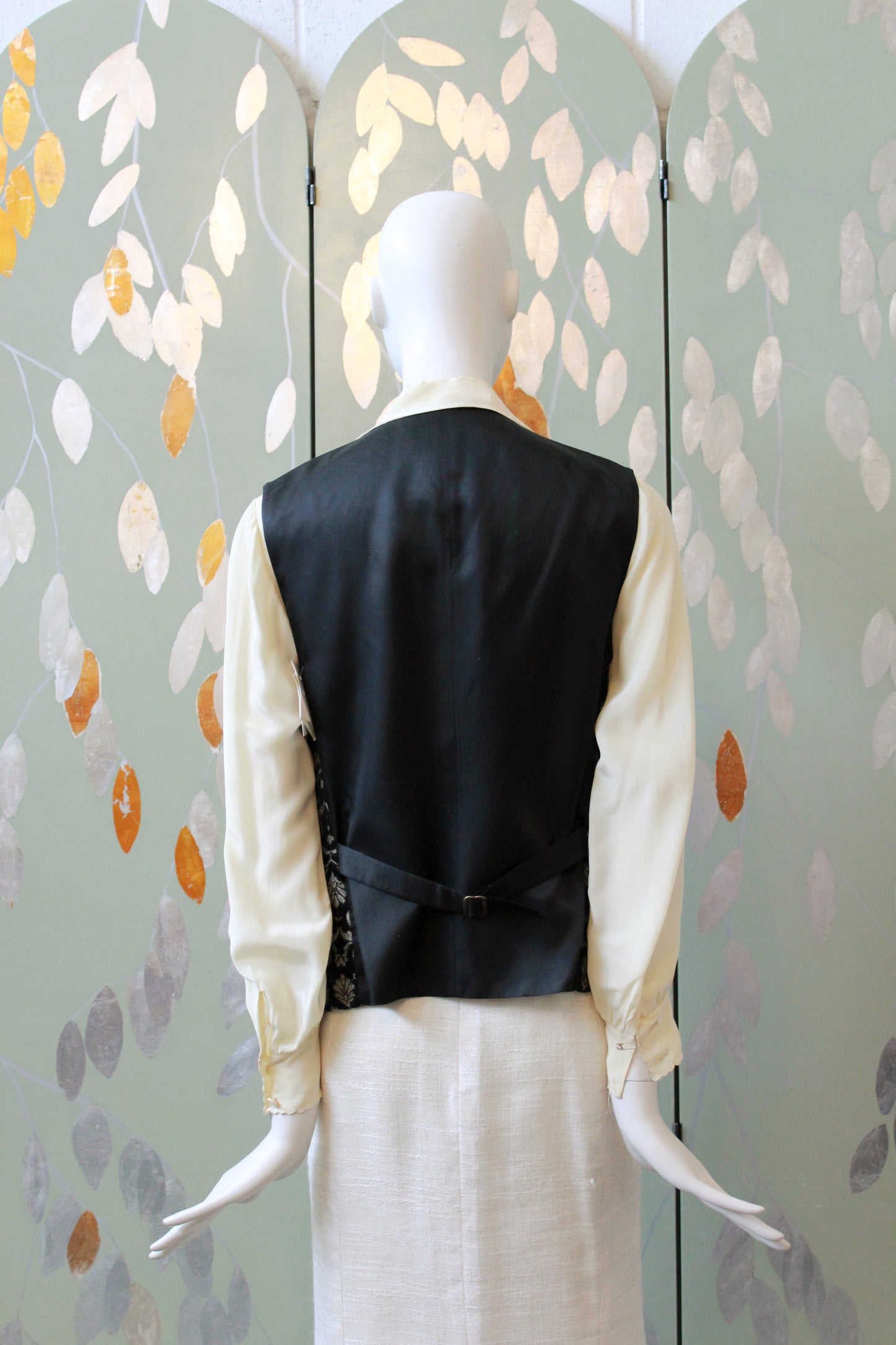 2000s Jones New York Black Vest With Damask Print 
