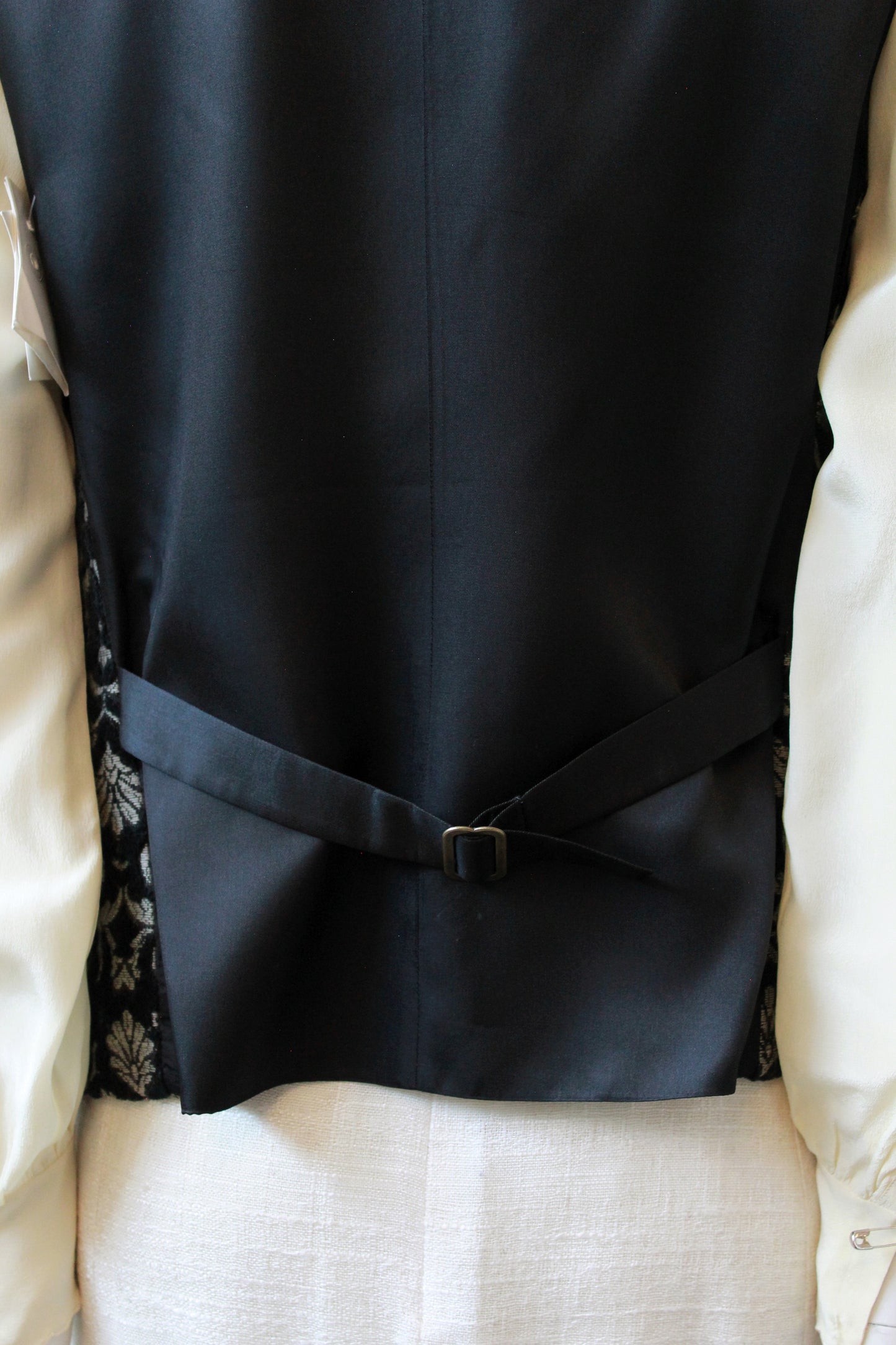 2000s Jones New York Black Vest With Damask Print 