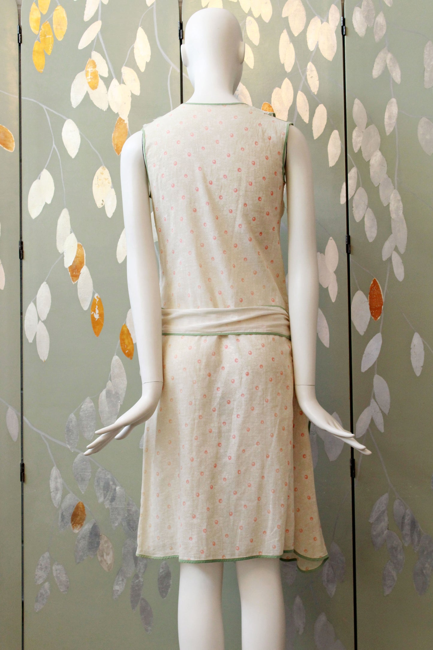 1920s Green Floral Day Dress XS, Flapper Summer Dress, Daytime Summer Dress with Fabric Belt, Wounded Bird