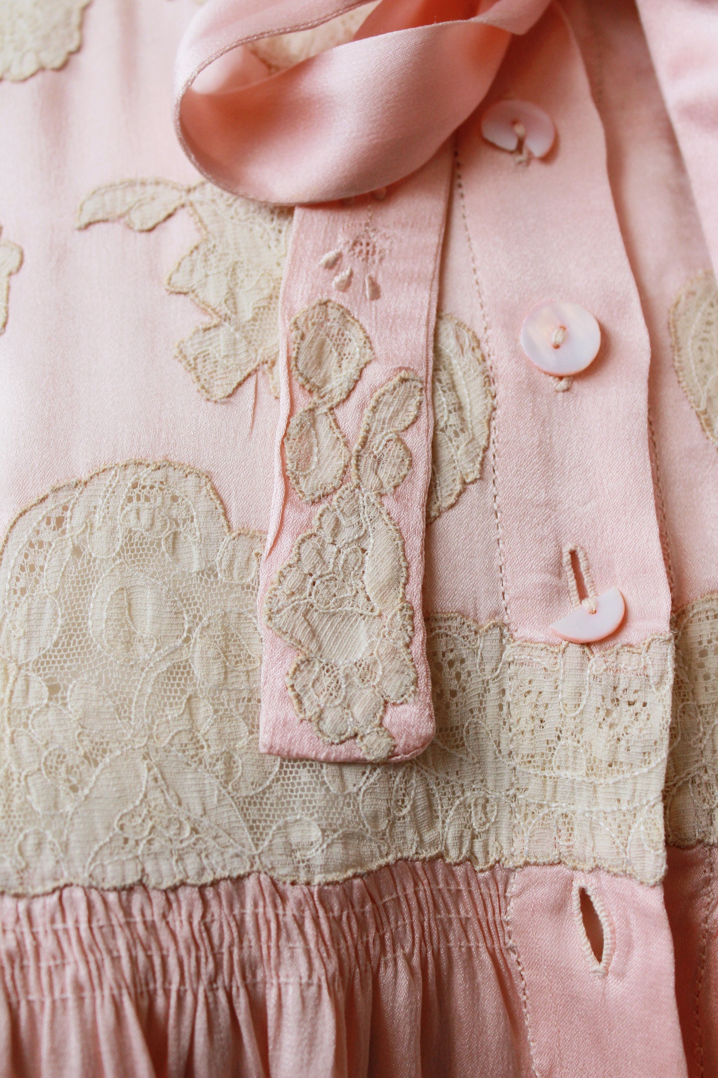 1930s Pink Silk Robe With Lace Yolk