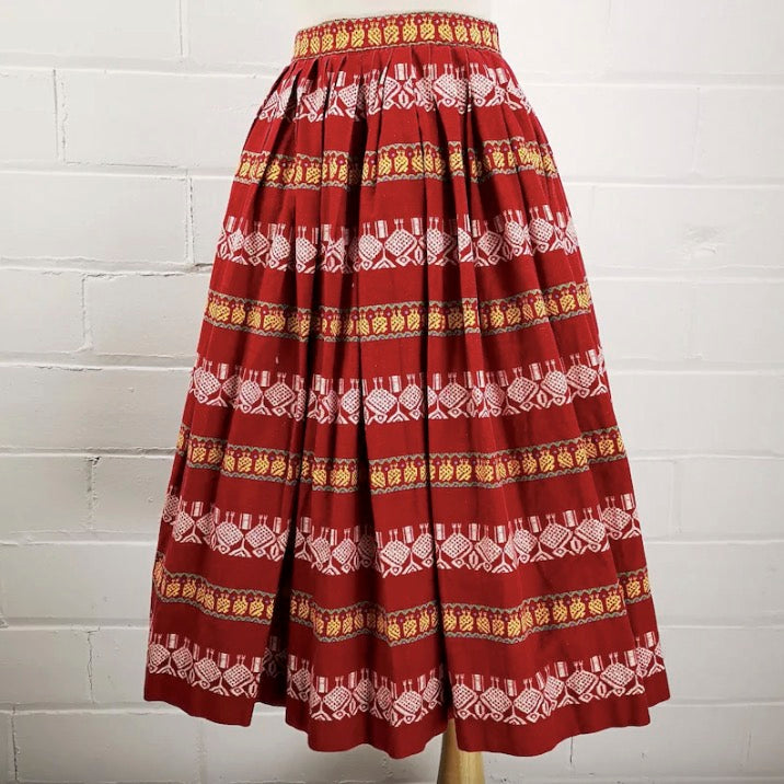1950s patio skirt in novelty print red and white chicken pattern striped cotton fabric, high waisted, full skirt