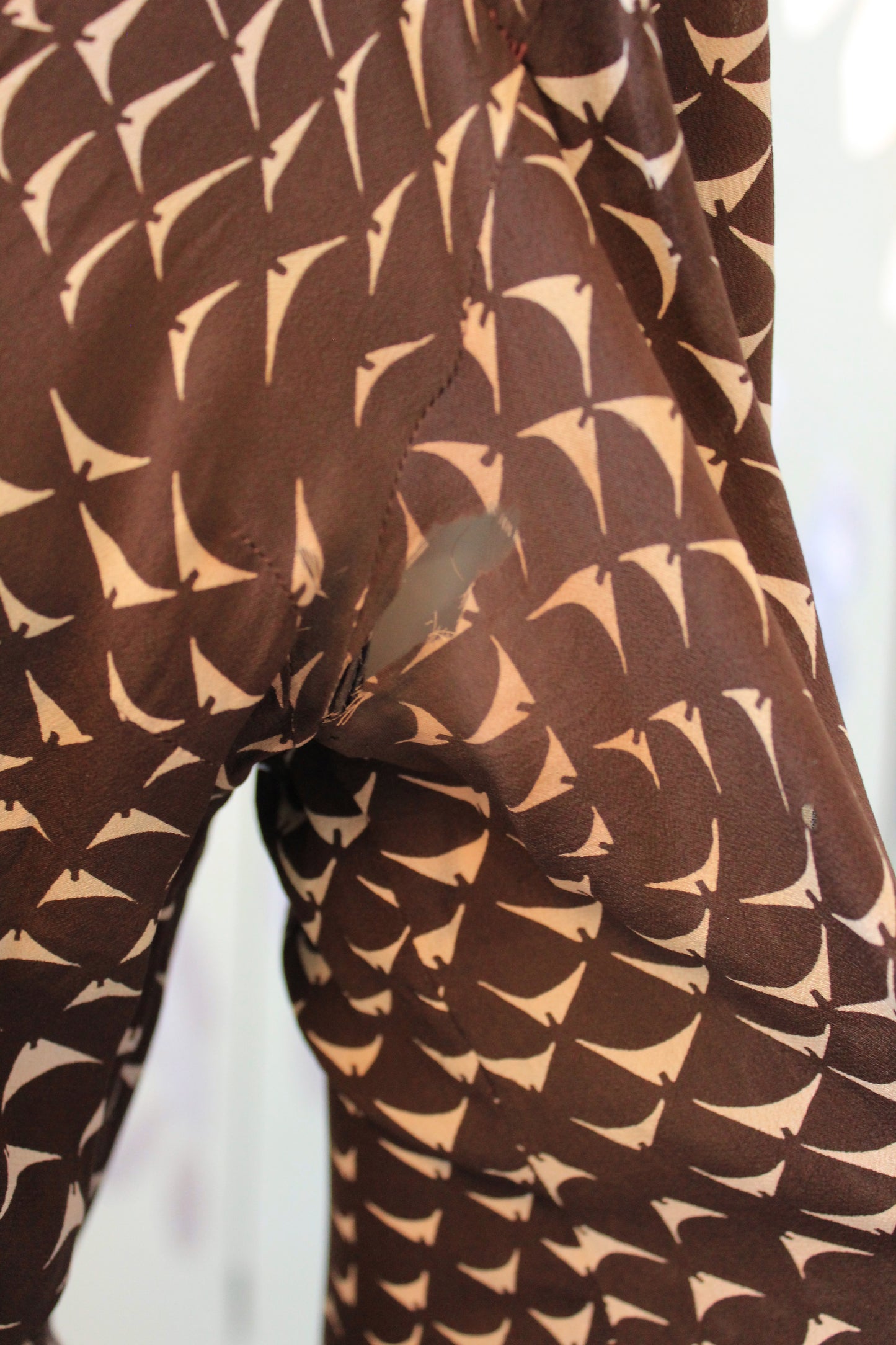 Vintage 1930s Brown Silk Day Dress with Cream Abstract Print, XS