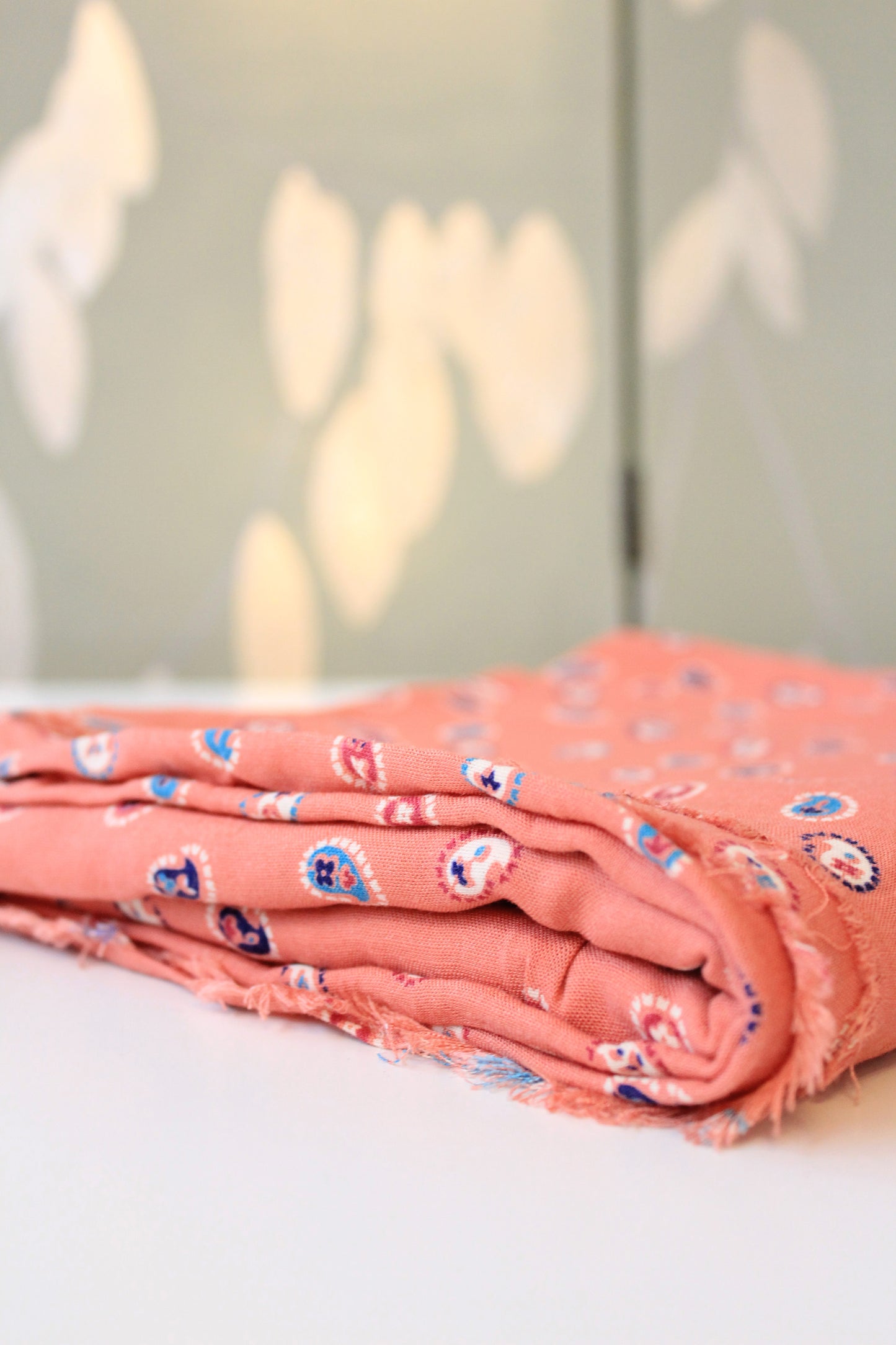 NEEDS MEASUREMENTS 1940s Pink And Blue Paisley Amoeba Shape Rayon Fabric,