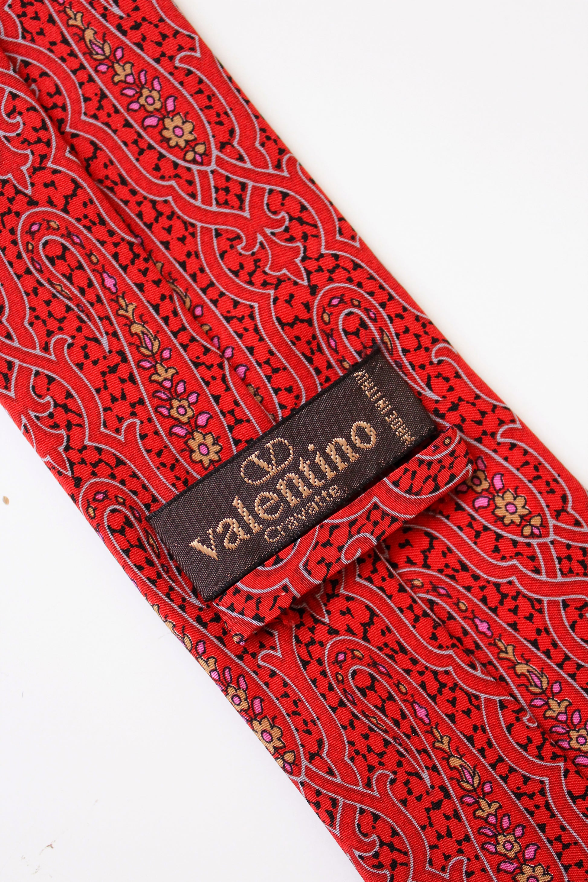 1990s Valentino Red Paisley Designer Silk Tie