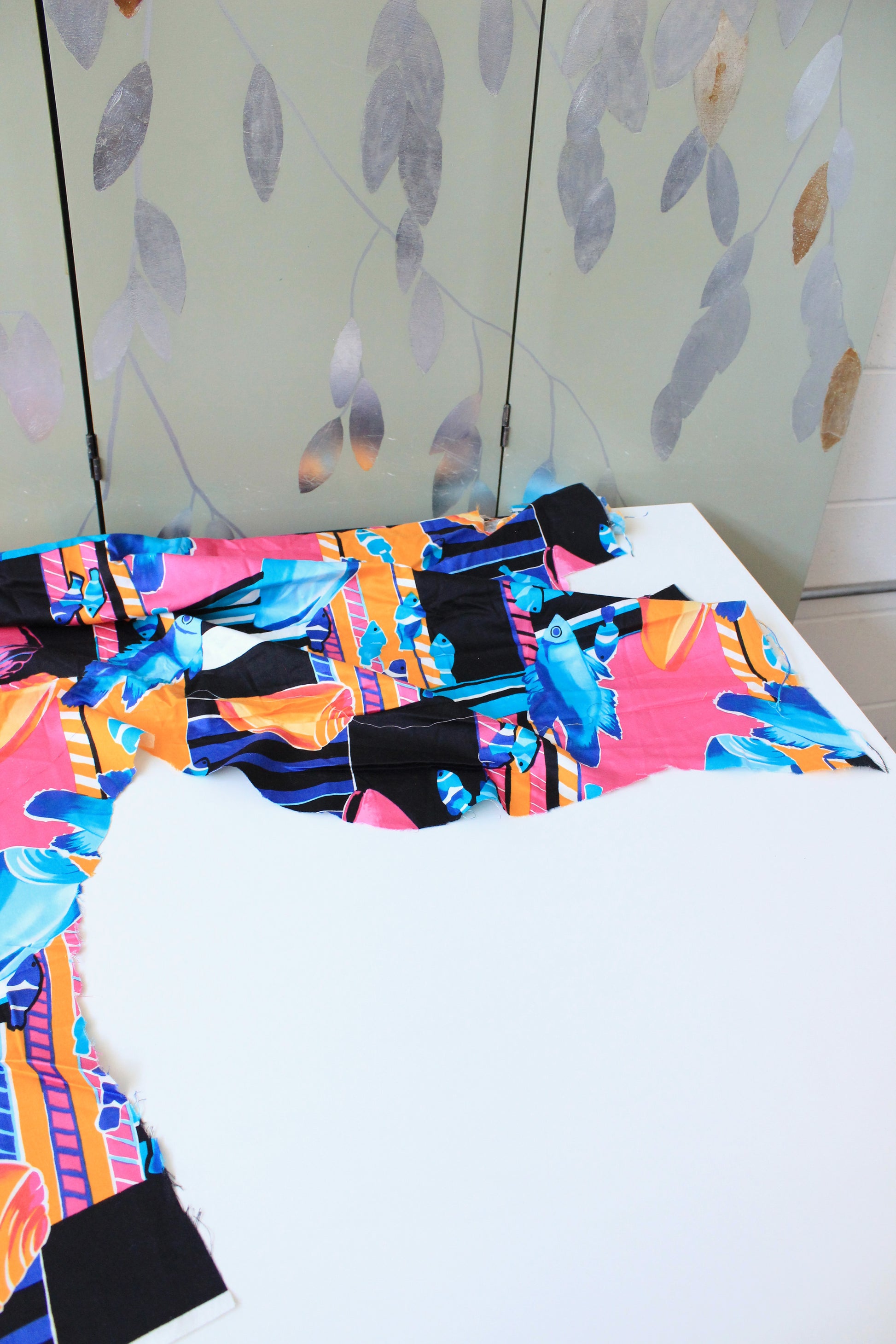 Vintage 1990s Multicoloured Fish And Shells Cotton Fabric, 3.5 Yards