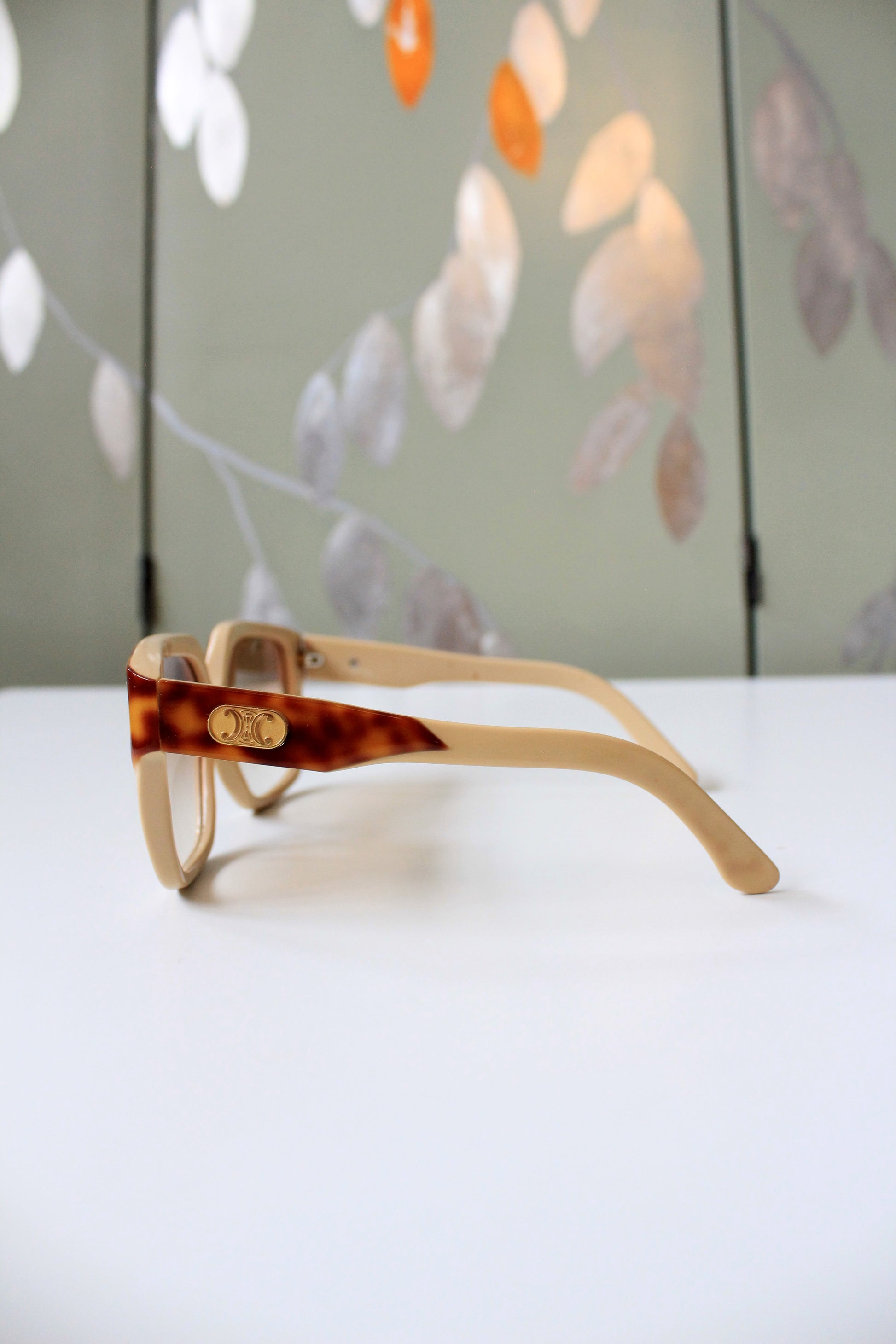 1980s Celinè Tortoise Shell and Beige Designer Sunglasses 
