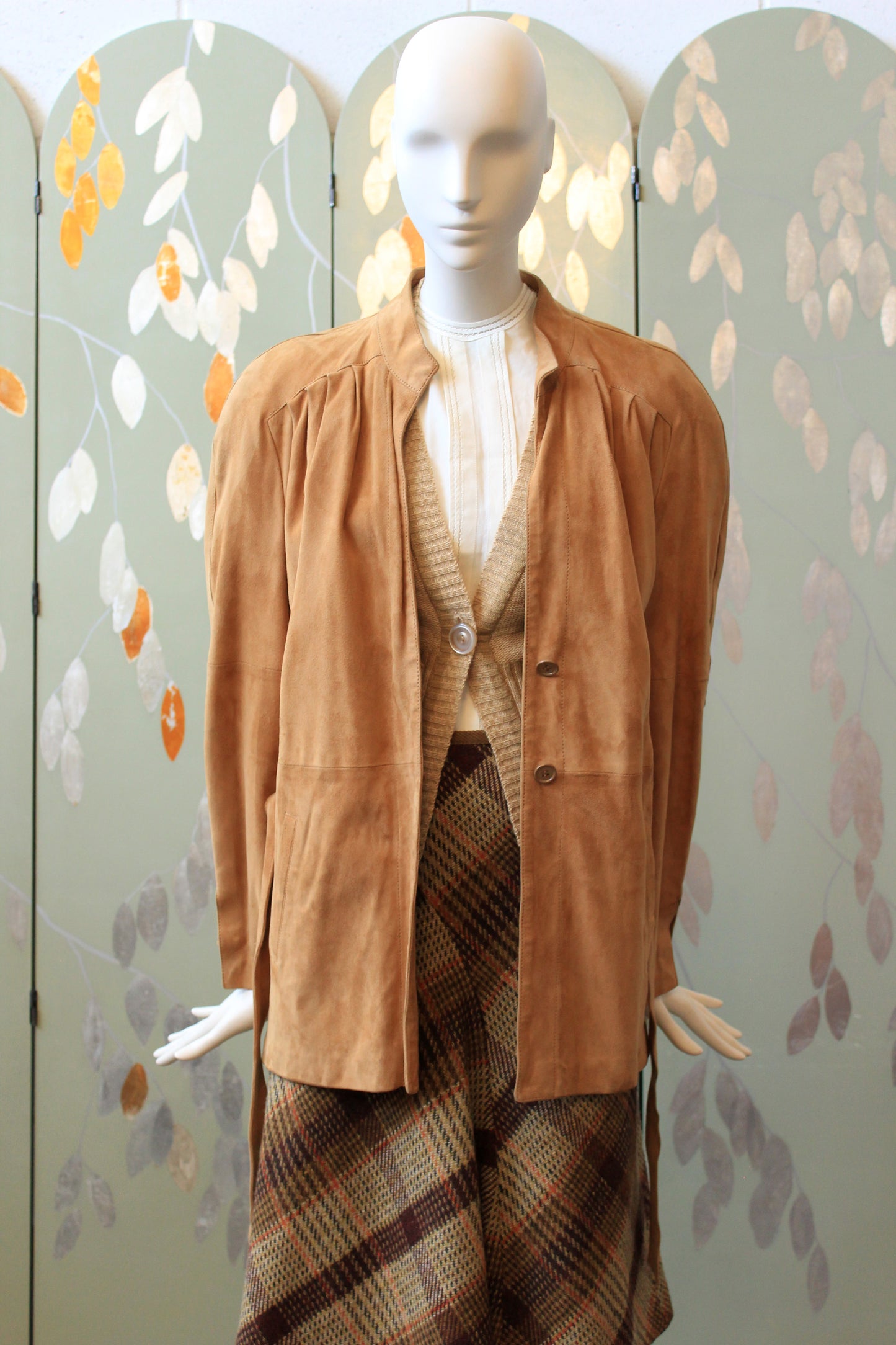 1980s Tan Suede Jacket With pleated Shoulders And Tie Belt, Medium