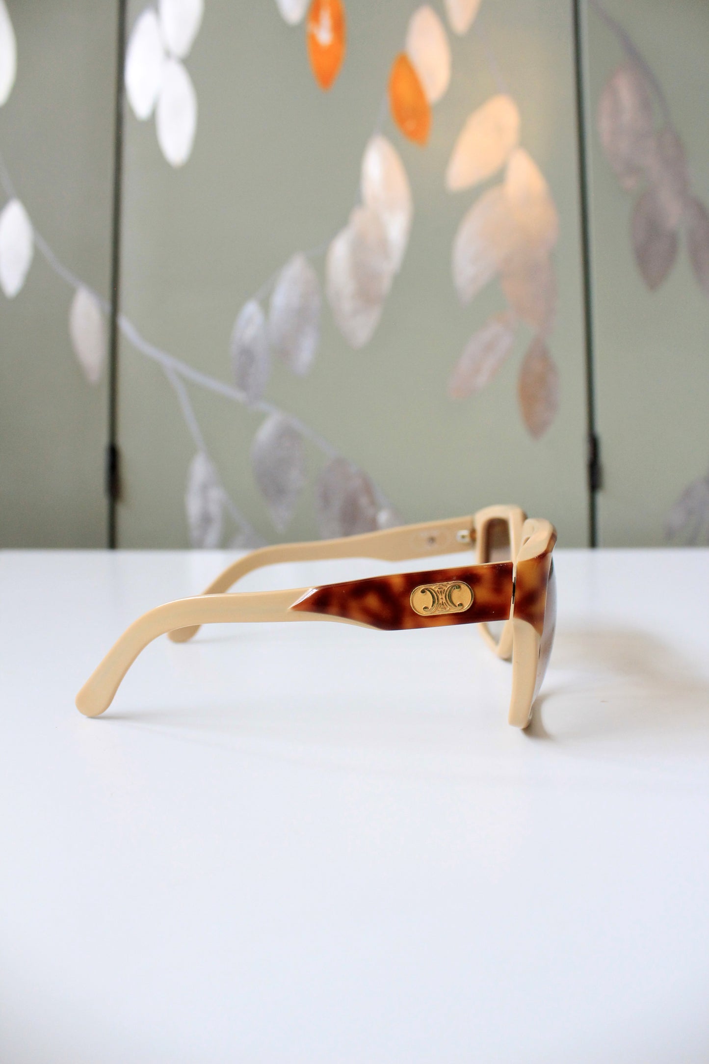 1980s Celinè Tortoise Shell and Beige Designer Sunglasses 