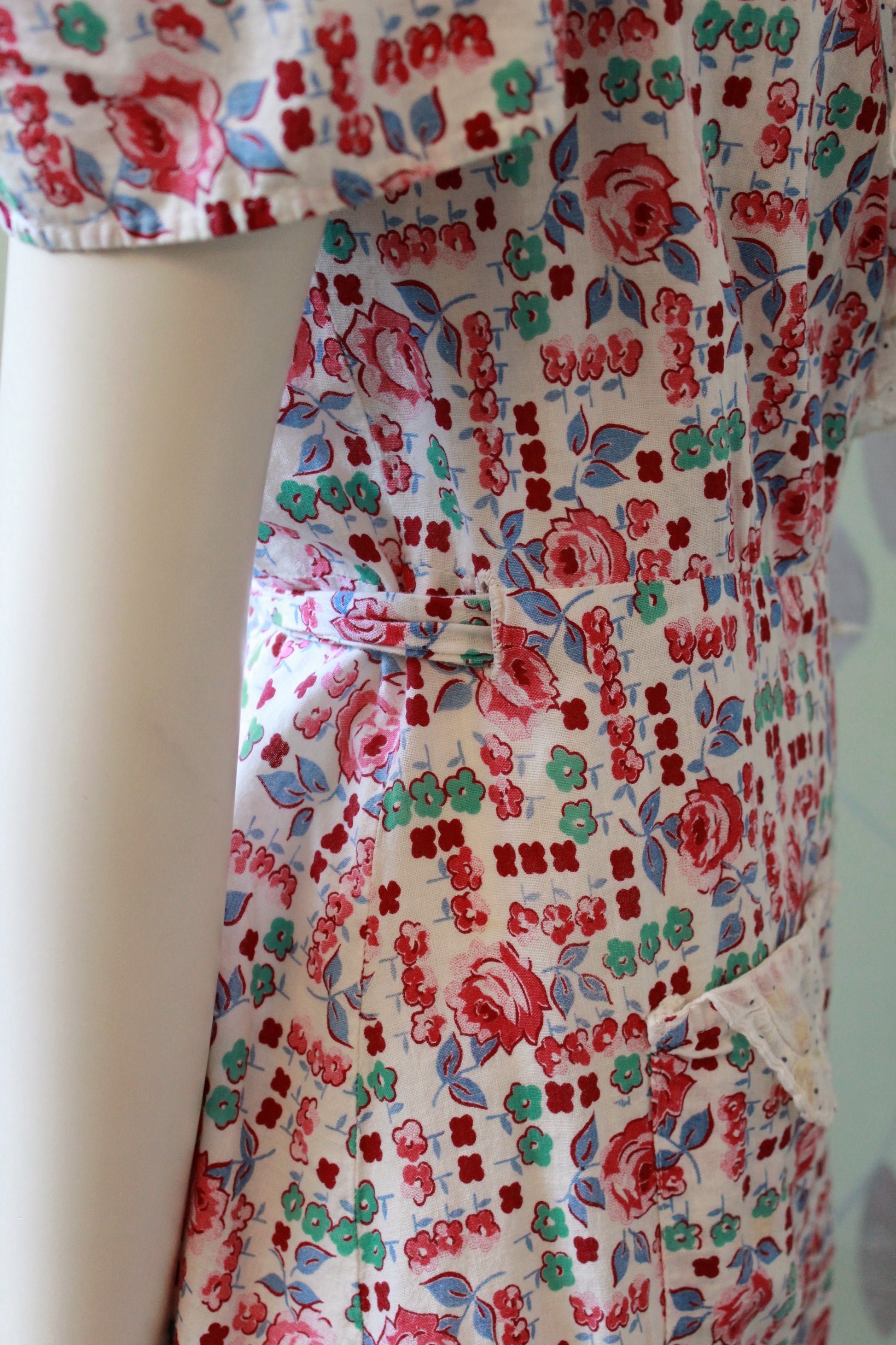 1940s  Floral Cotton Wrap House Dress With Embroidery, Medium