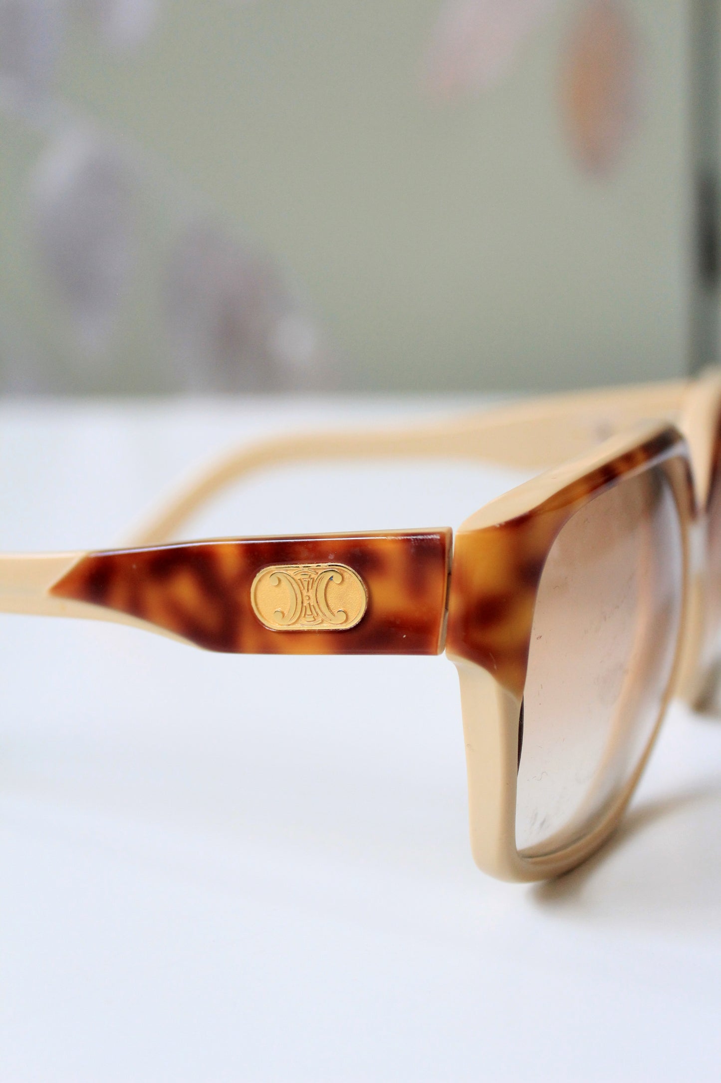 1980s Celinè Tortoise Shell and Beige Designer Sunglasses 