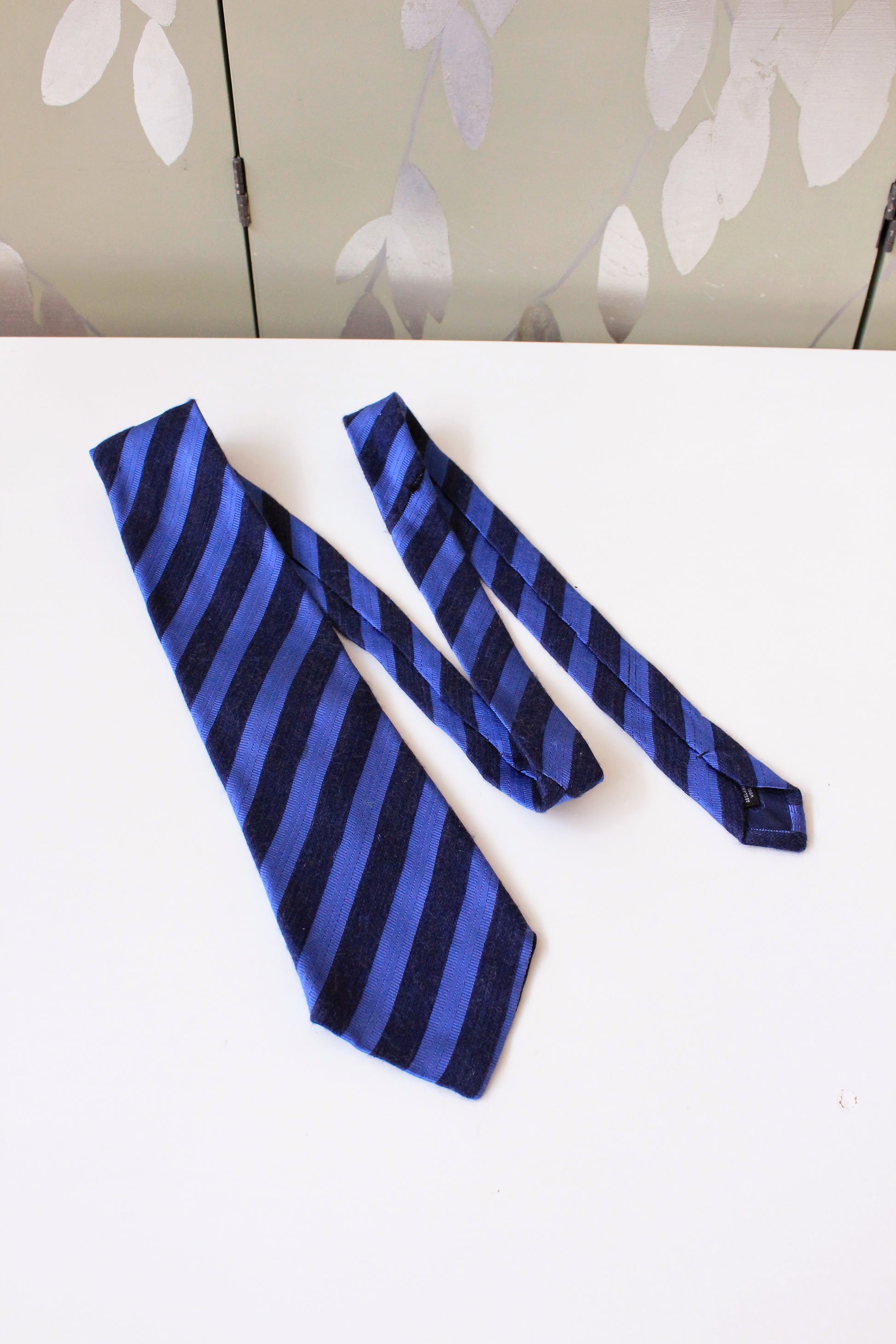 1990s Valentino Blue Striped Silk And Wool Designer Tie
