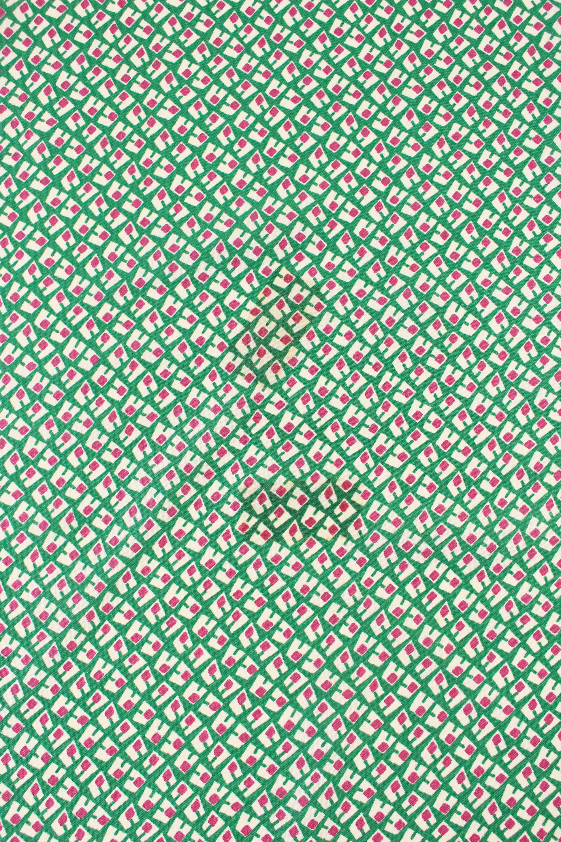 1940s Green And Purple Asymmetrical Print Rayon Sewing Fabric, 4 Yards