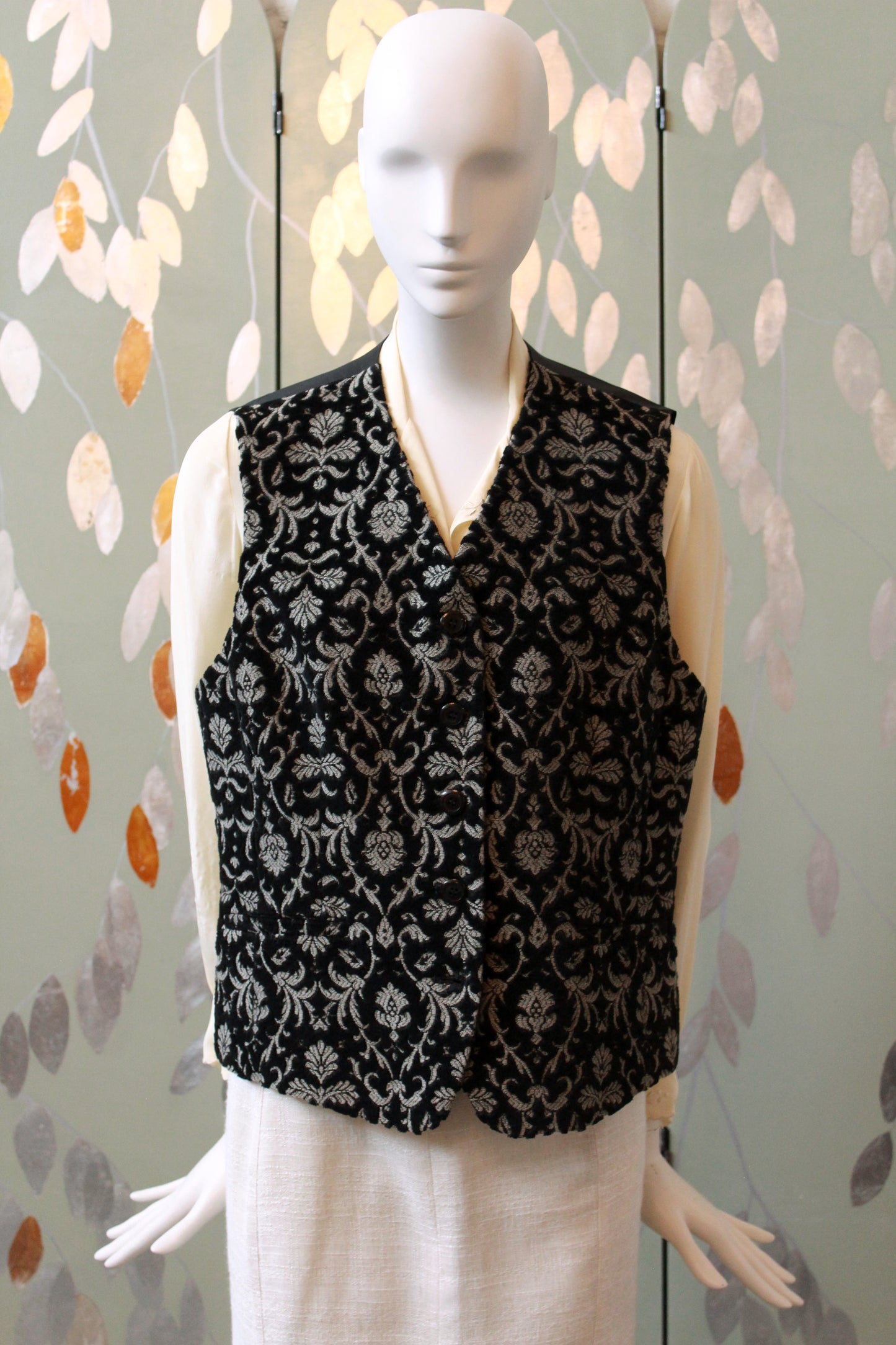 2000s Jones New York Black Vest With Damask Print 