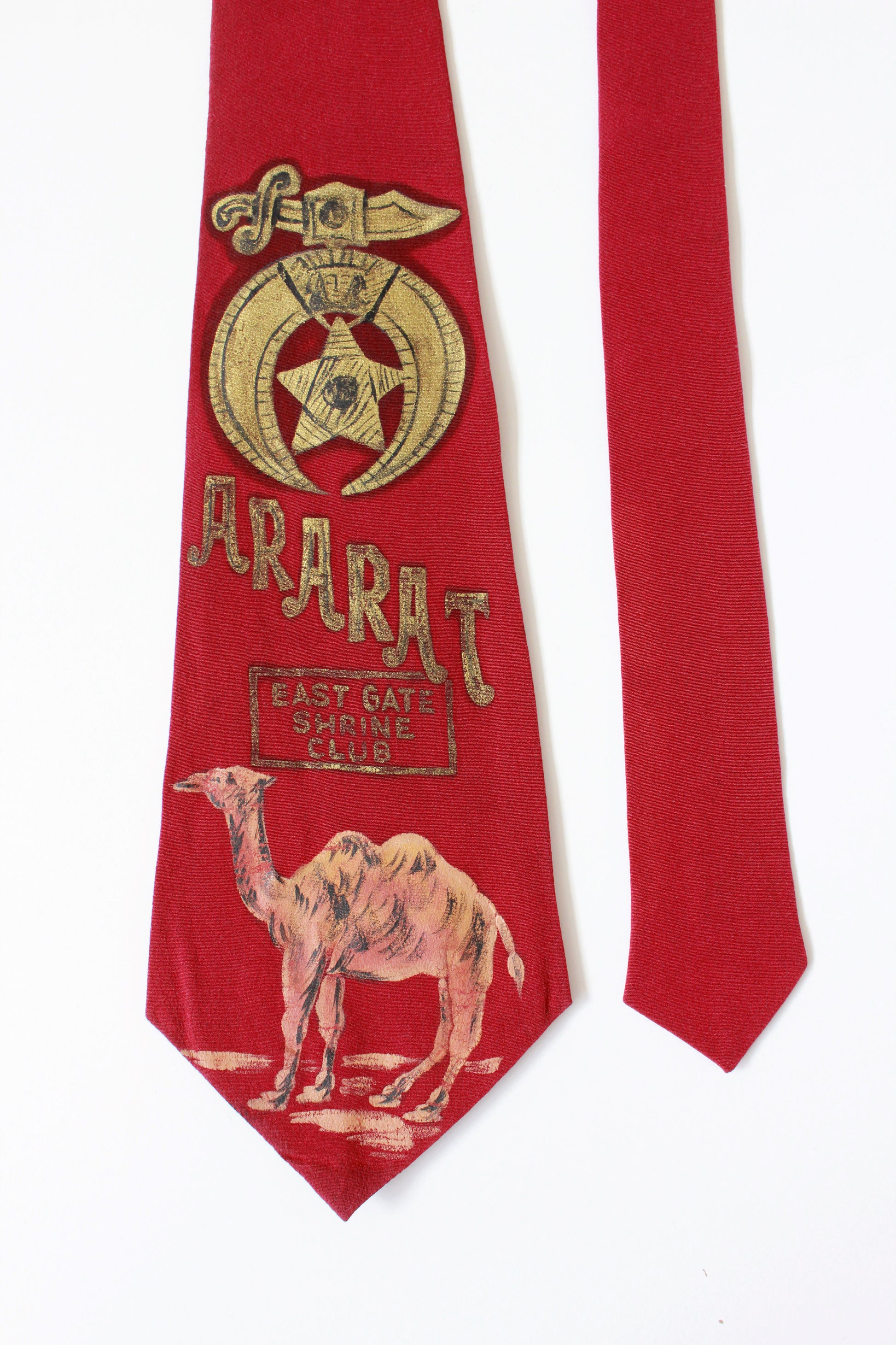 Vintage 1940s Ararat East End Club Burgundy Rayon Tie