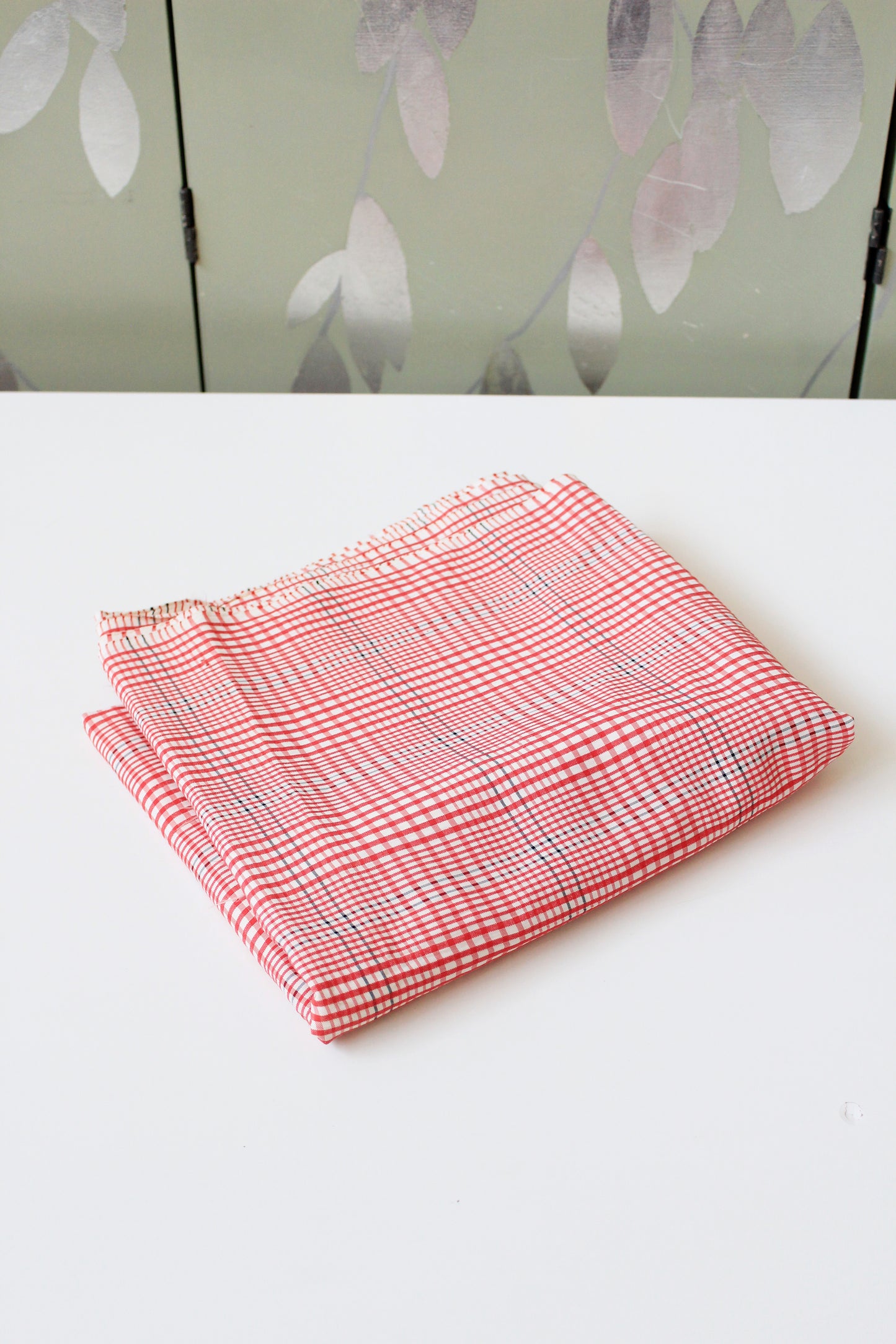 1950s Dark Pink And White Plaid Cotton Vintage Fabric, 4.1 Yards