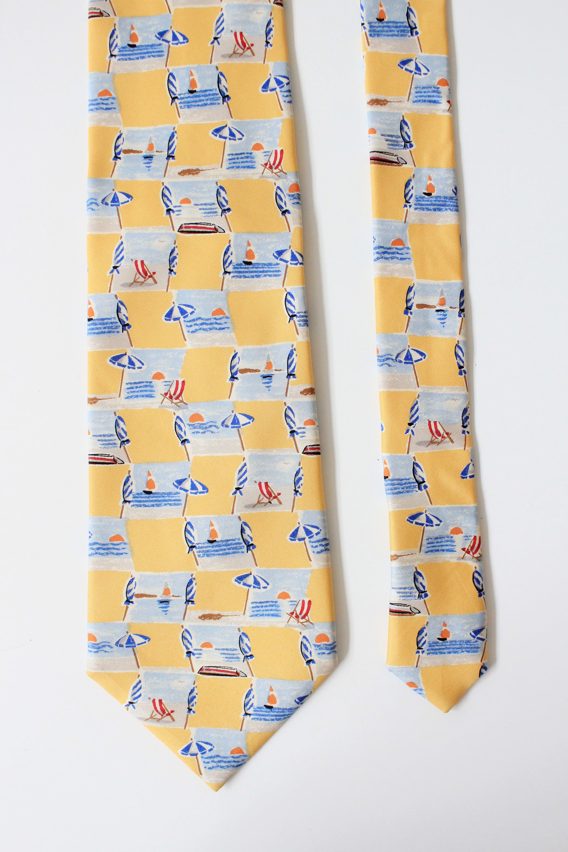 2000 Banana Republic Yellow Beach Scene Silk Summer Tie 