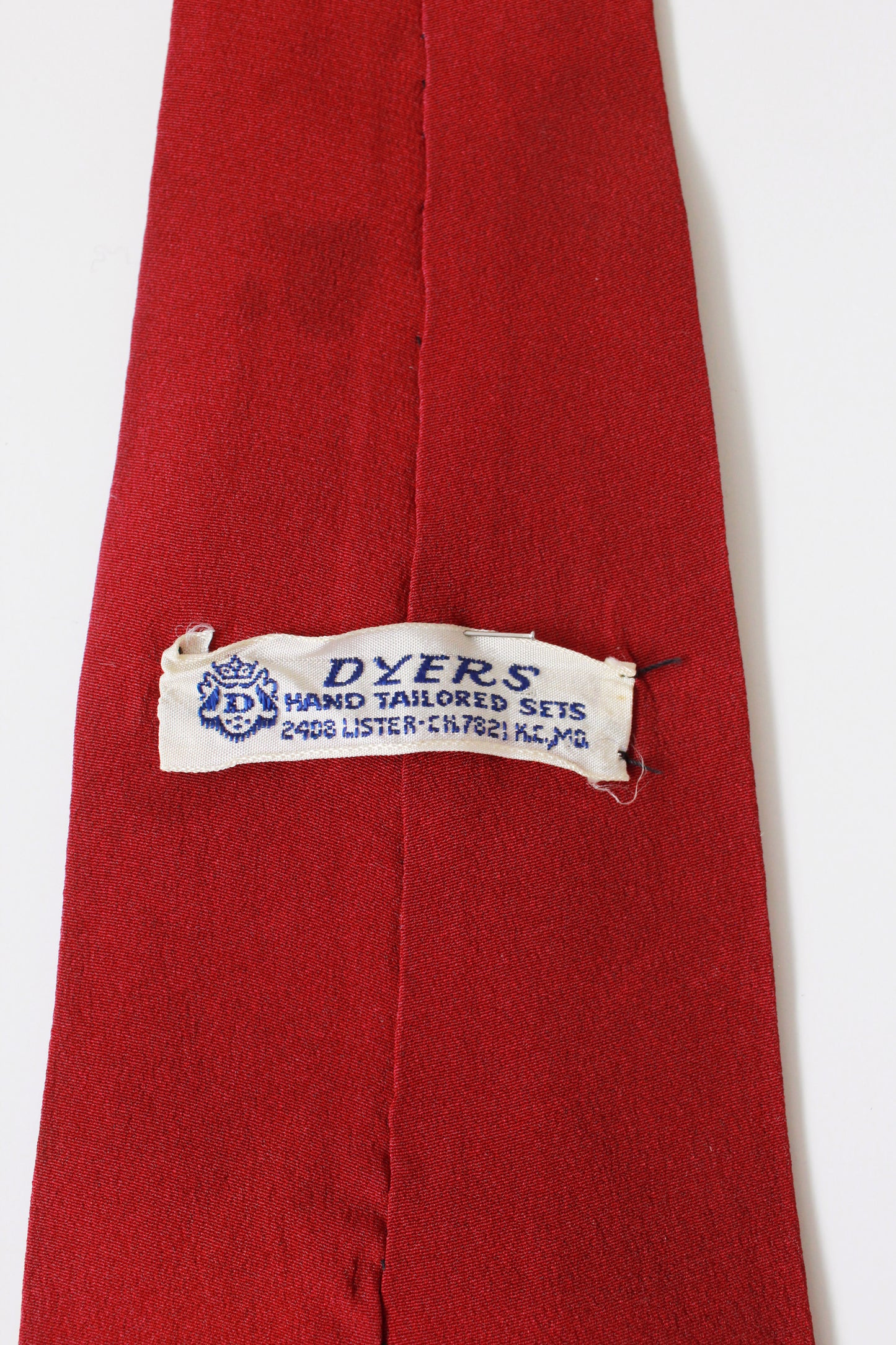 Vintage 1940s Ararat East End Club Burgundy Rayon Tie