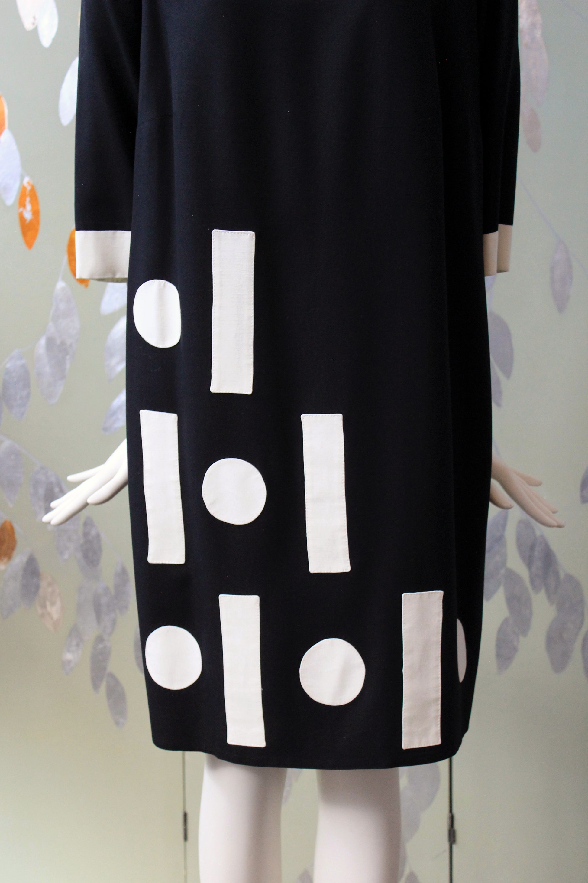 1980s Black and White Graphic Square And Circle Shift Dress, Medium