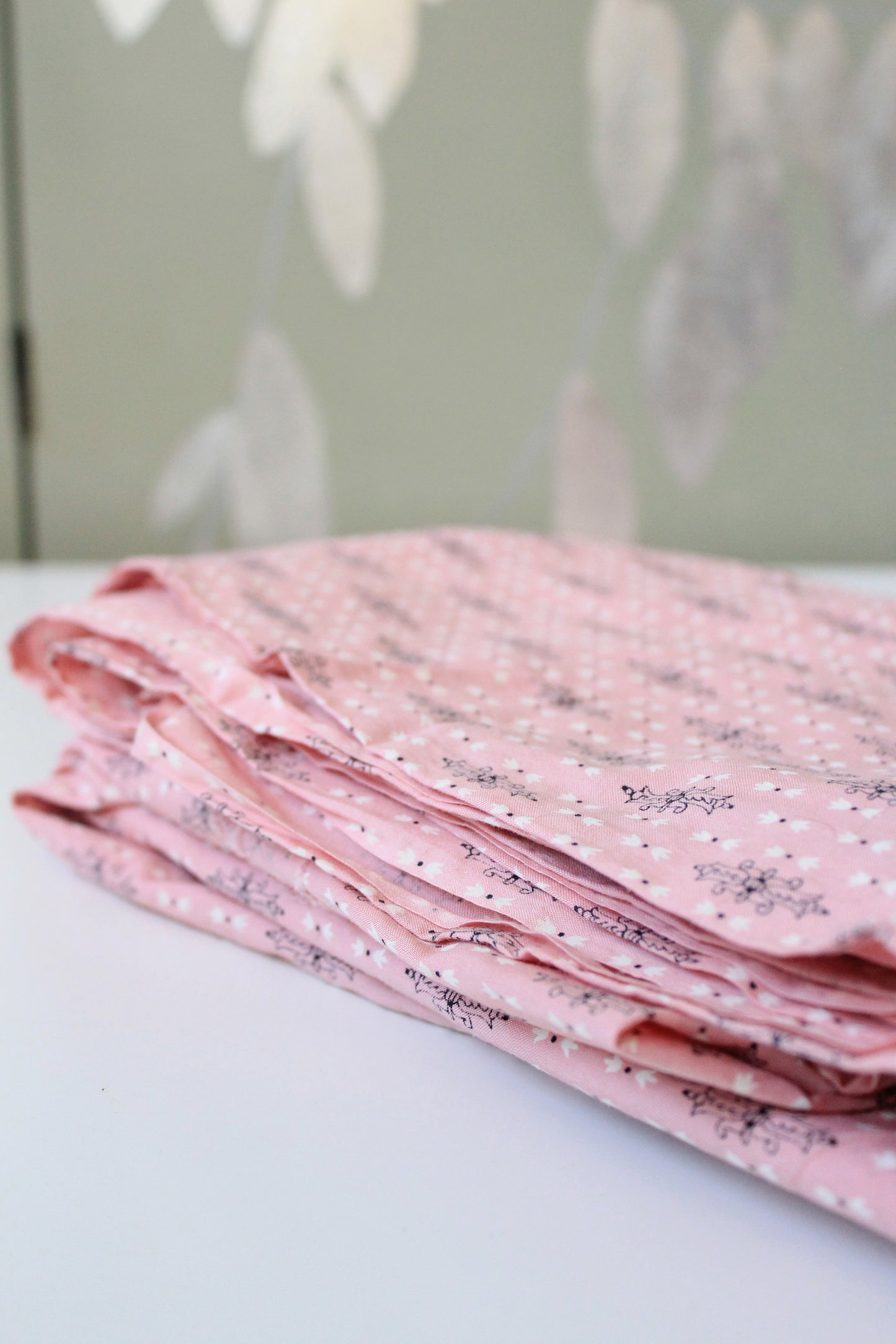 1950s Pink And Black Sewing Fabric With A Scattered Pattern, 4.5 Yards
