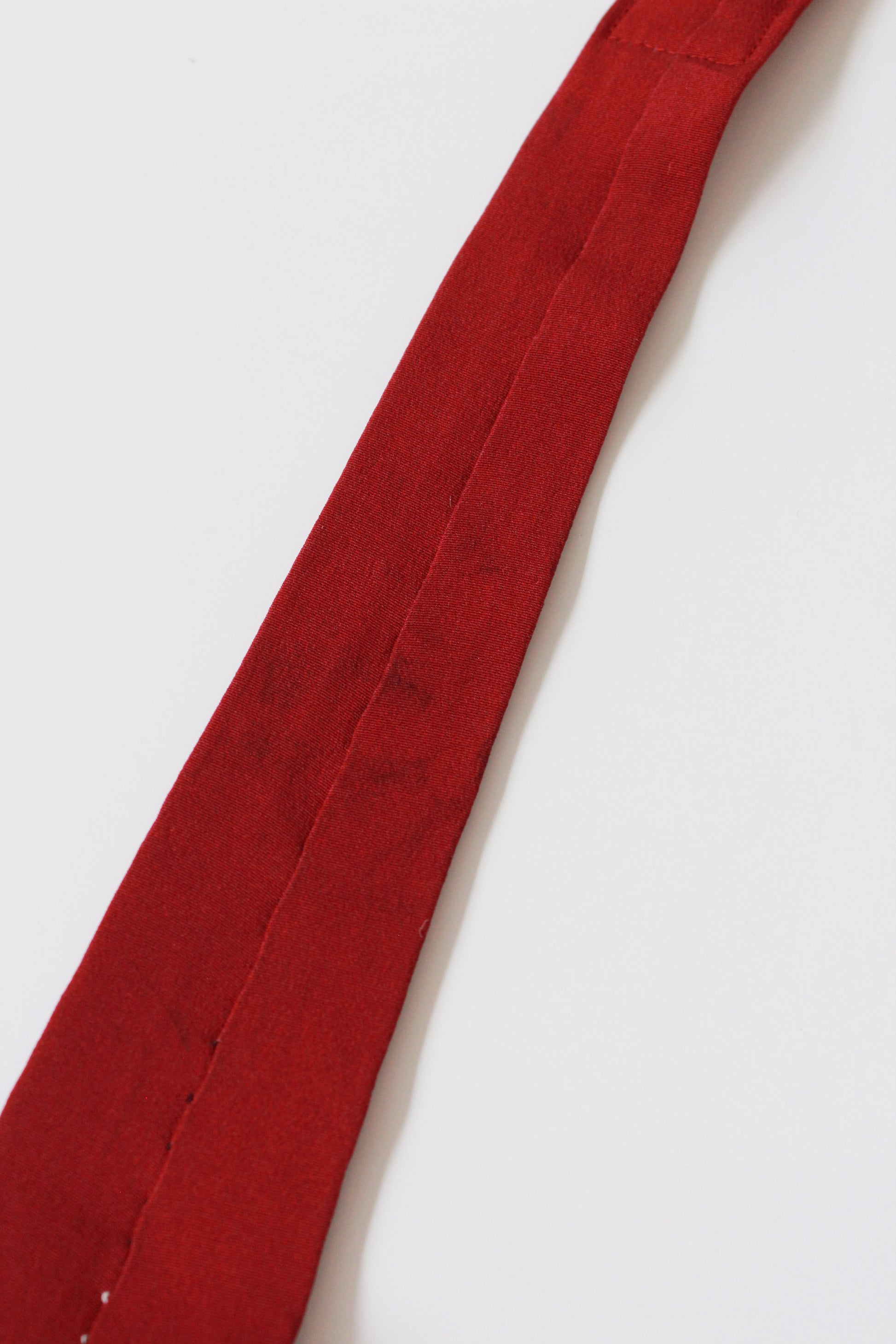 Vintage 1940s Ararat East End Club Burgundy Rayon Tie