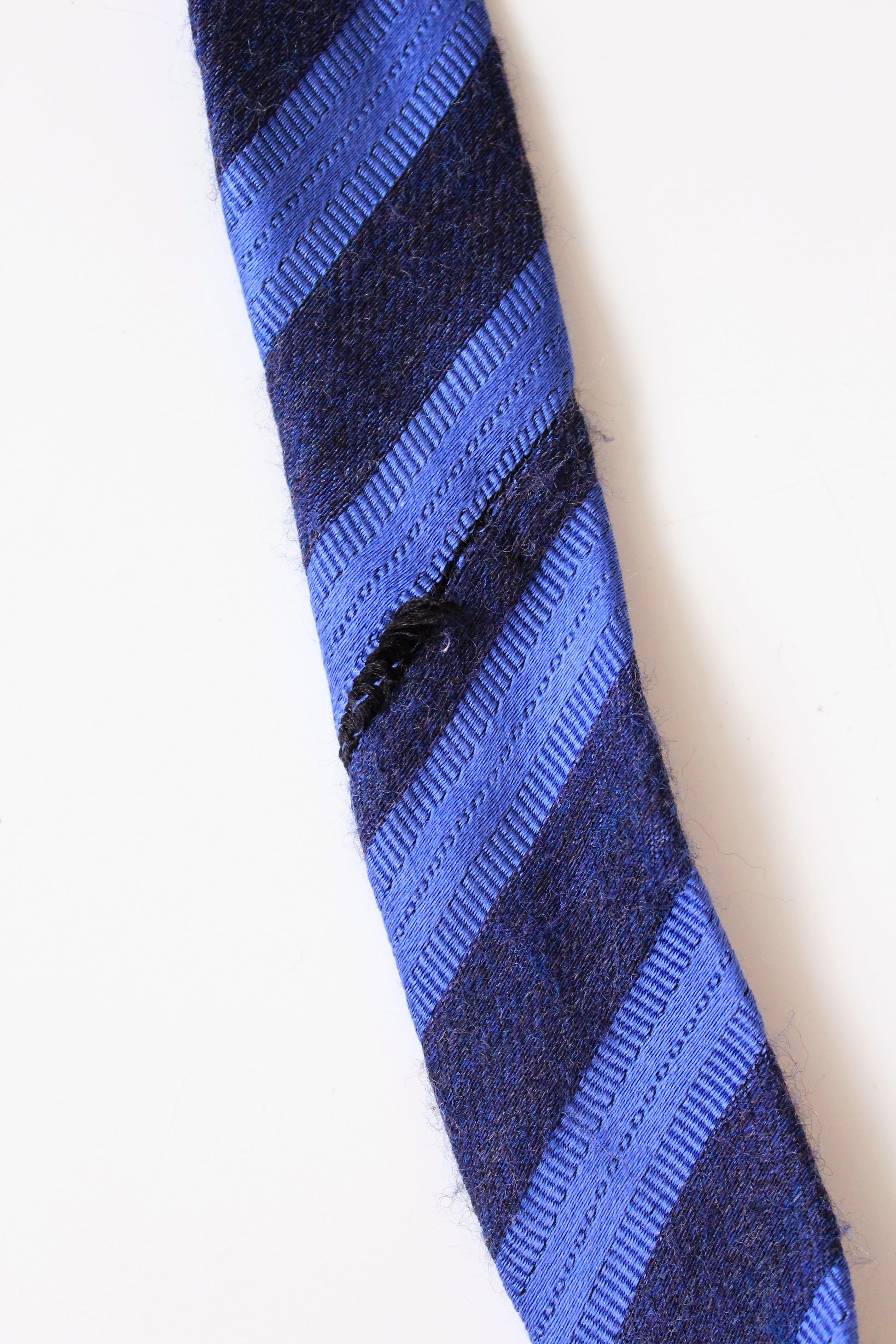 1990s Valentino Blue Striped Silk And Wool Designer Tie