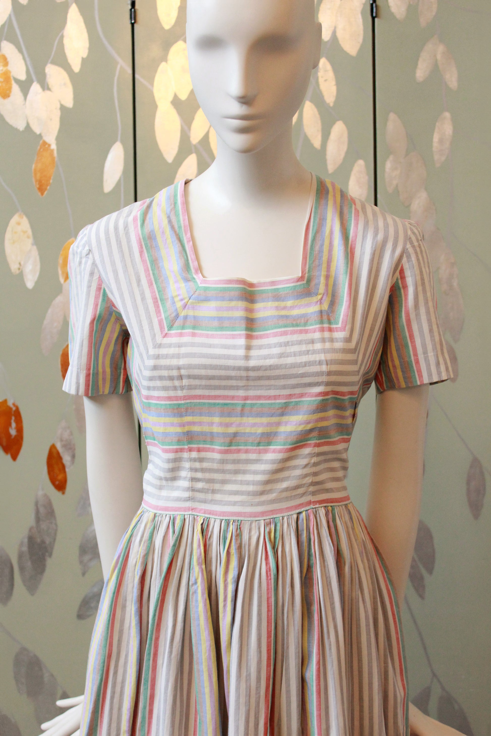 1940s Grey And White With Multicoloured Stripes Short Sleeve Cotton Dress
