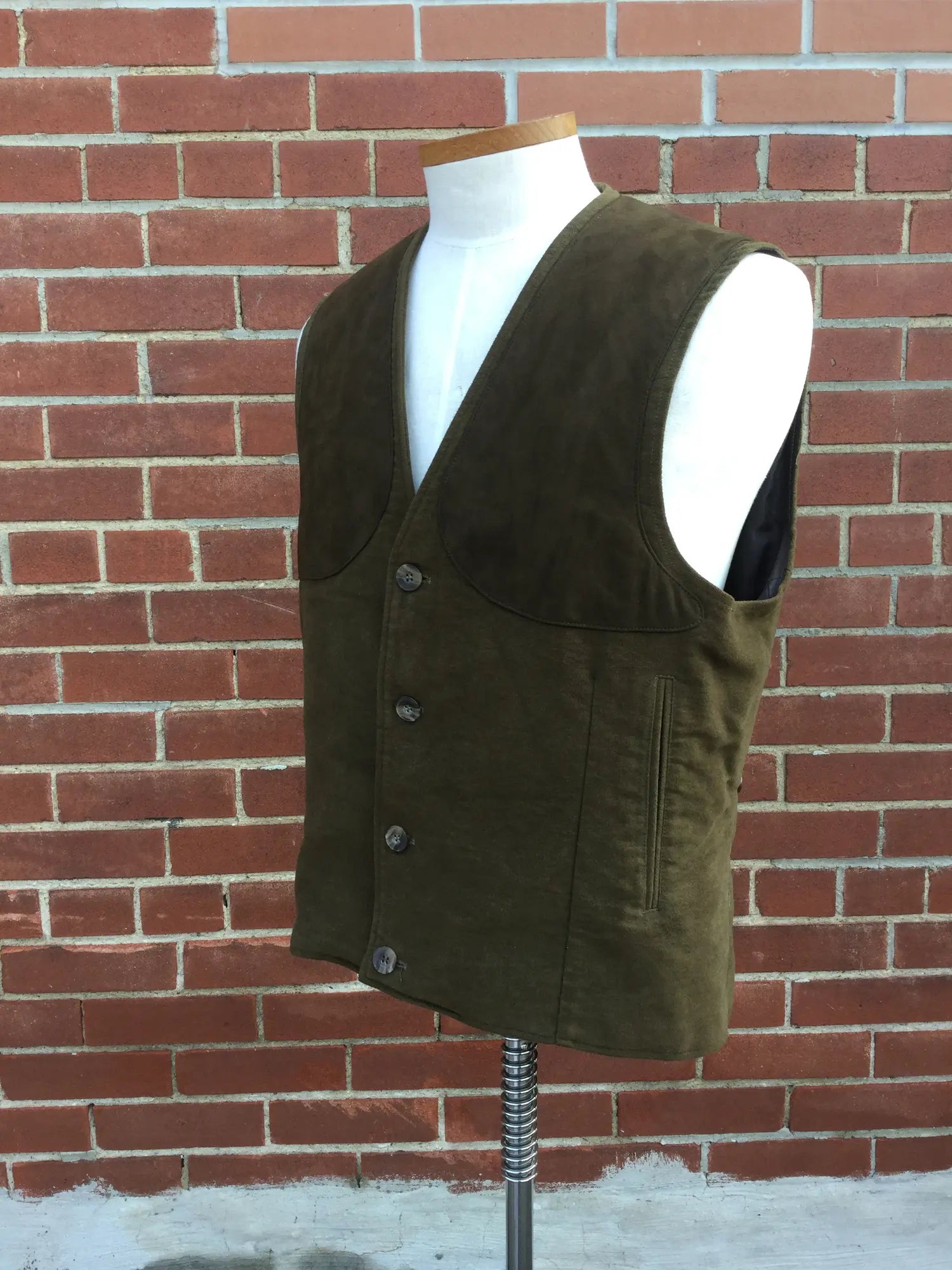 2010s Laksen Sporting Broadland Brown Moleskin Hunting Vest, Medium 