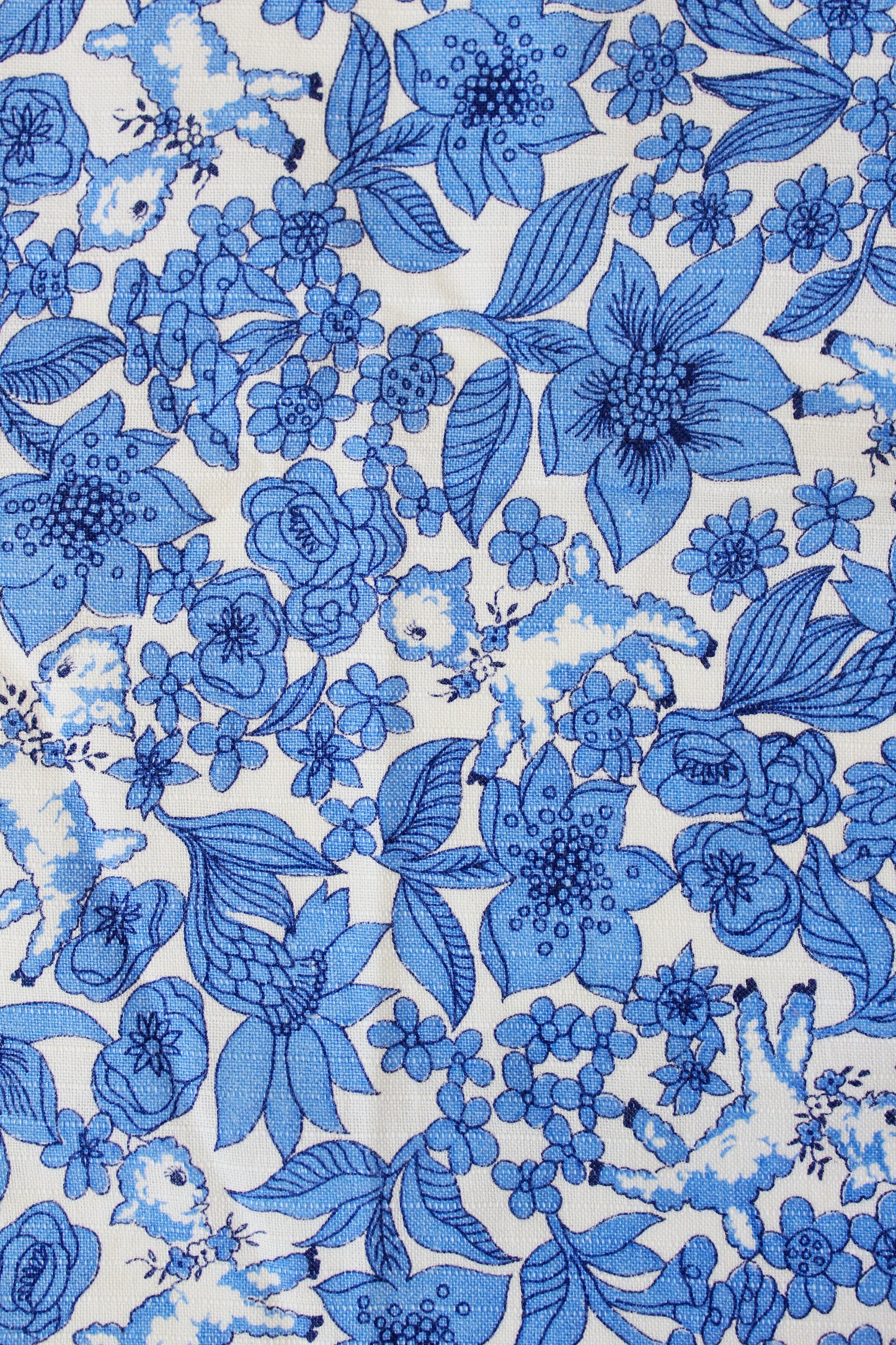 1940s Blue And White Floral Feedsack With Hidden lambs, Vintage Summer Sewing/Quilting Fabric