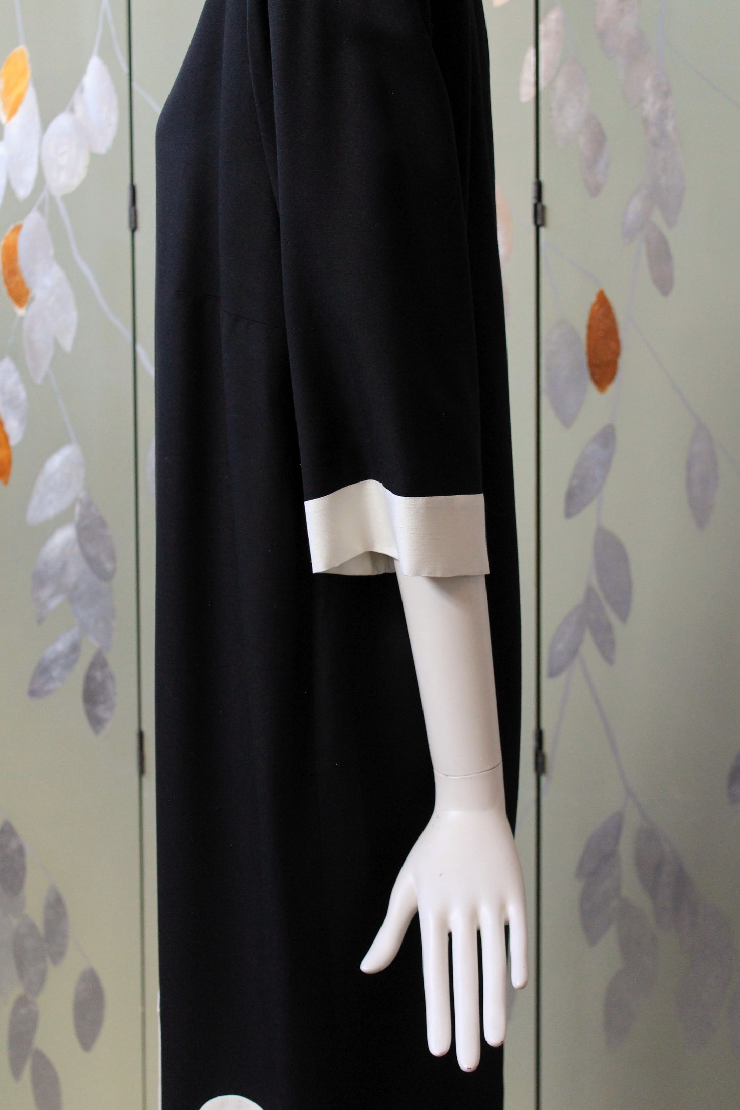 1980s Black and White Graphic Square And Circle Shift Dress, Medium