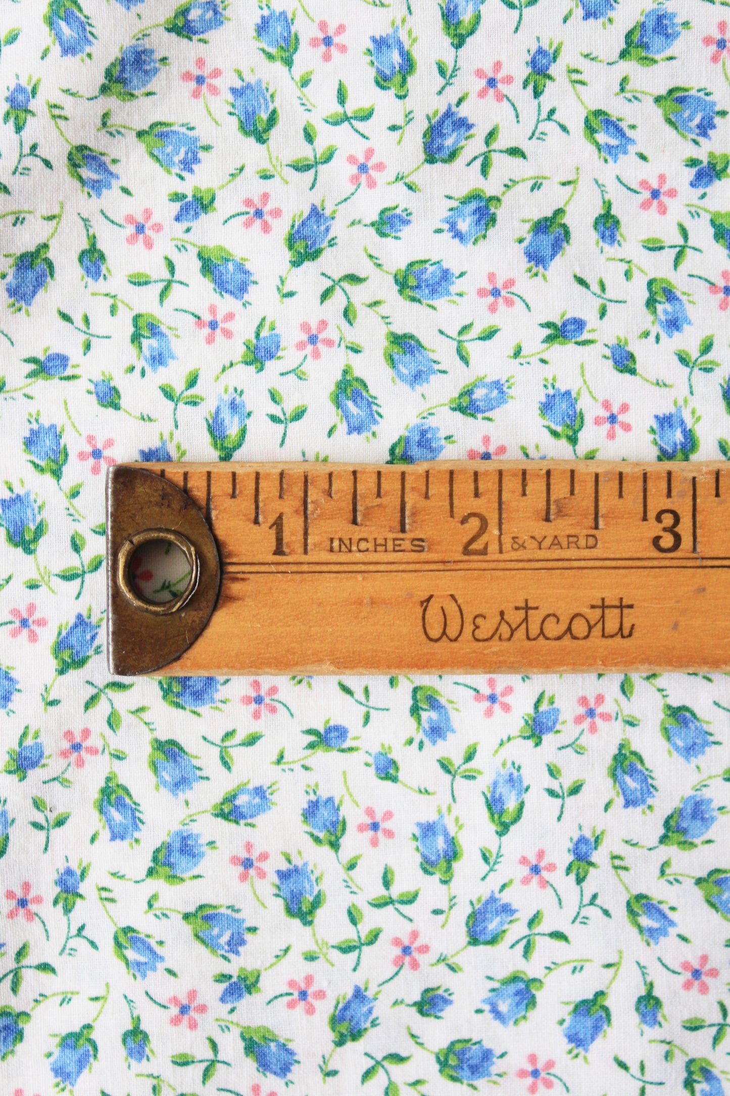 1950s White Pink/Blue Tulip Cotton Duvet Cover Sewing Fabric, Twin Bed, 4.6 yards