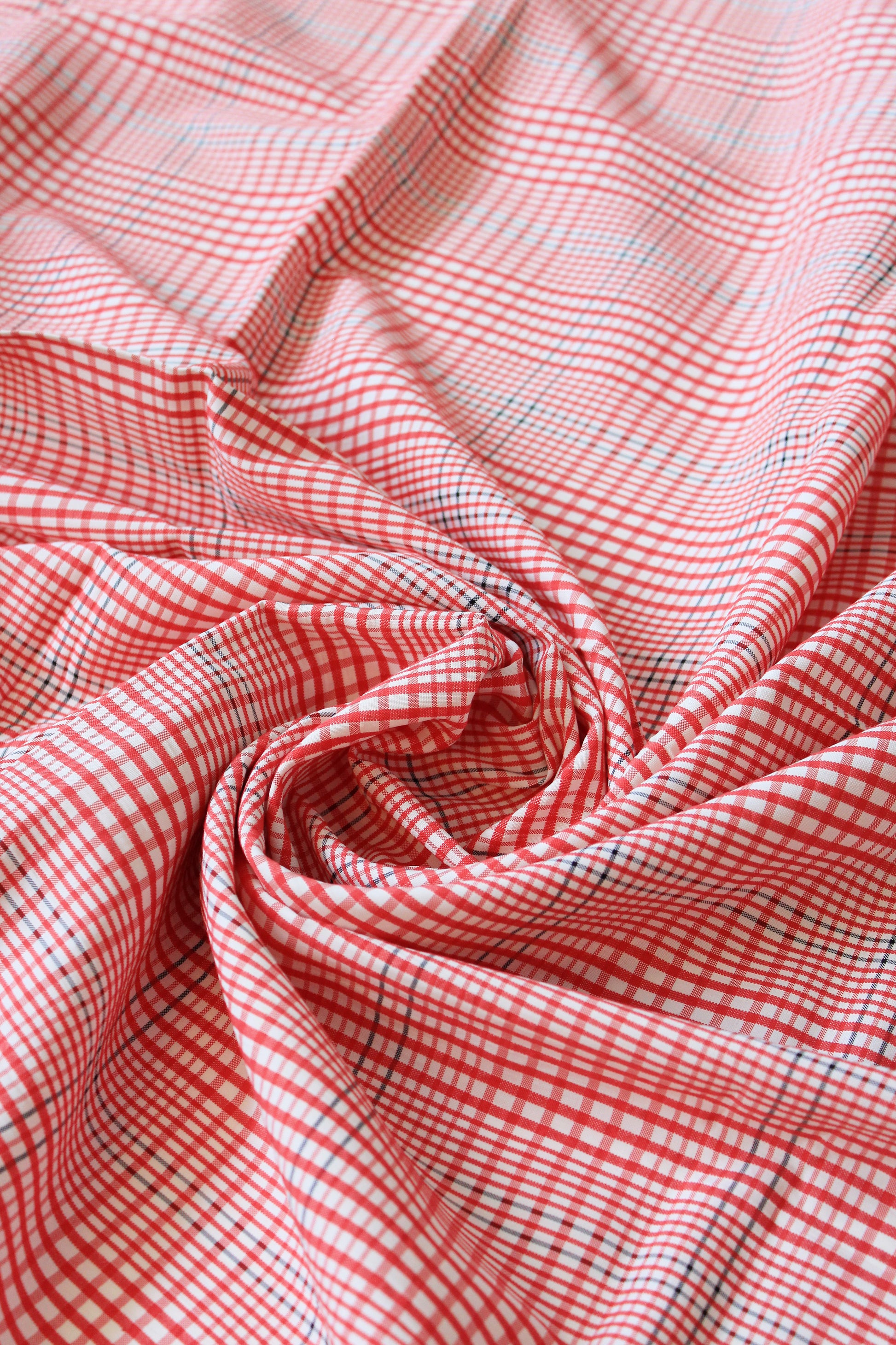 1950s Dark Pink And White Plaid Cotton Vintage Fabric, 4.1 Yards